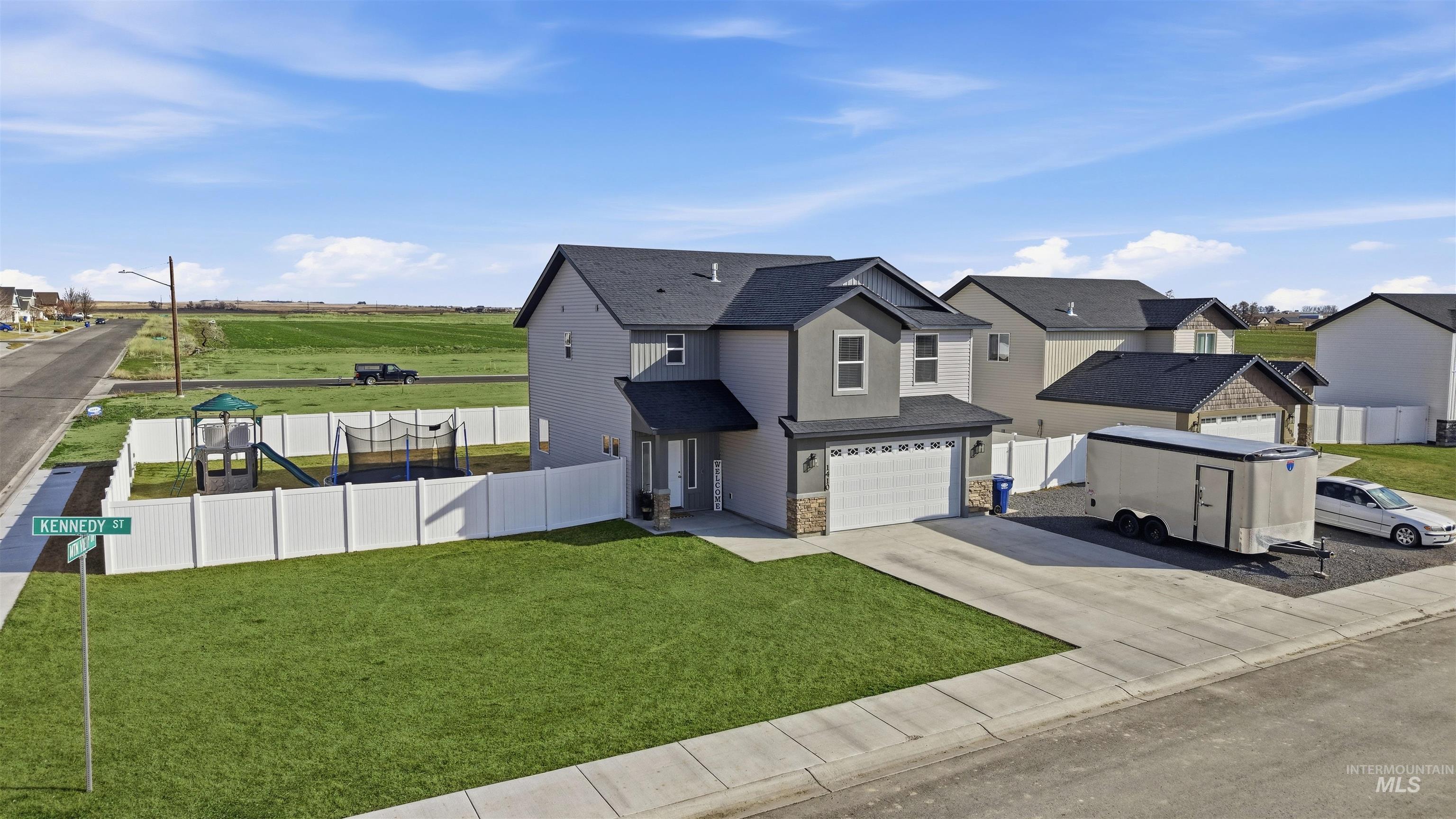 1410 N Kennedy, Jerome, Idaho 83338, 3 Bedrooms, 2.5 Bathrooms, Residential For Sale, Price $425,000,MLS 98974978