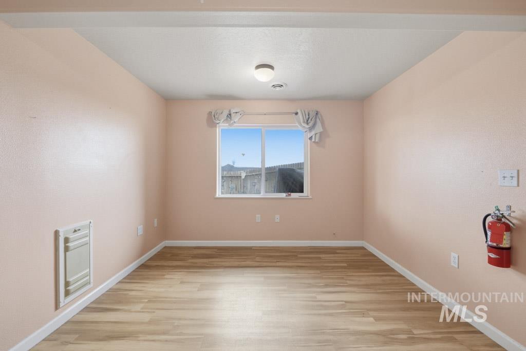 521 Victoria Dr, Moscow, Idaho 83843, 5 Bedrooms, 3 Bathrooms, Residential For Sale, Price $699,000,MLS 98974980