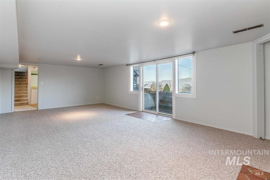 1605 Vineyard Dr., Lewiston, Idaho 83501, 4 Bedrooms, 2 Bathrooms, Residential For Sale, Price $440,000,MLS 98974982