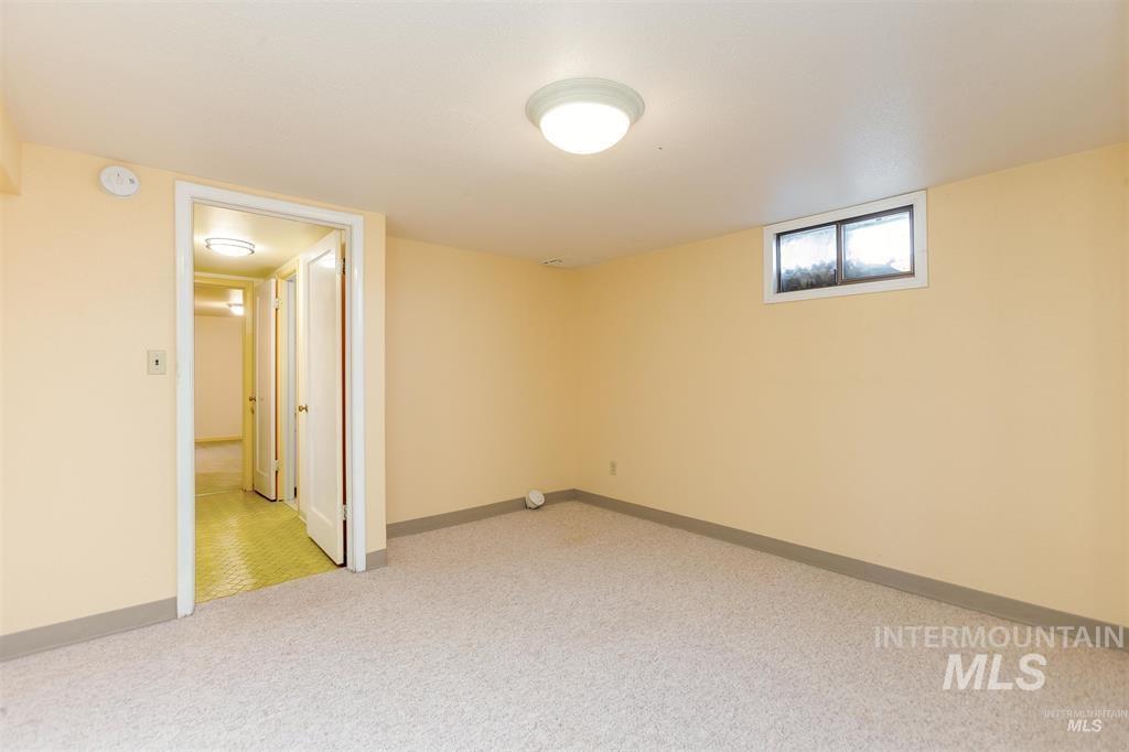 1605 Vineyard Dr., Lewiston, Idaho 83501, 4 Bedrooms, 2 Bathrooms, Residential For Sale, Price $440,000,MLS 98974982