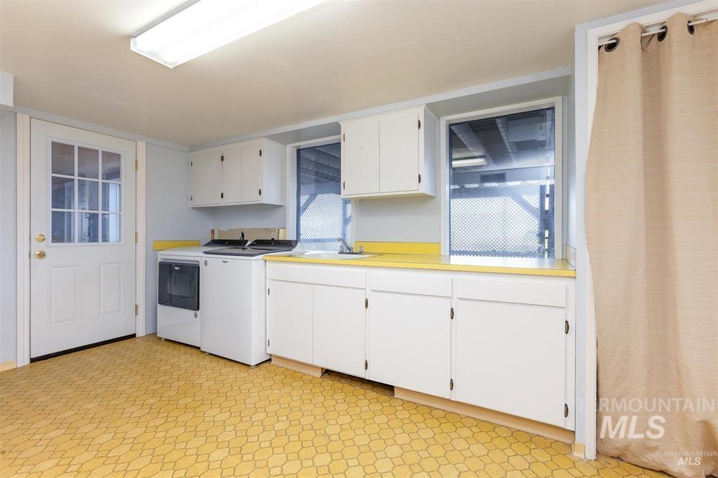 1605 Vineyard Dr., Lewiston, Idaho 83501, 4 Bedrooms, 2 Bathrooms, Residential For Sale, Price $440,000,MLS 98974982