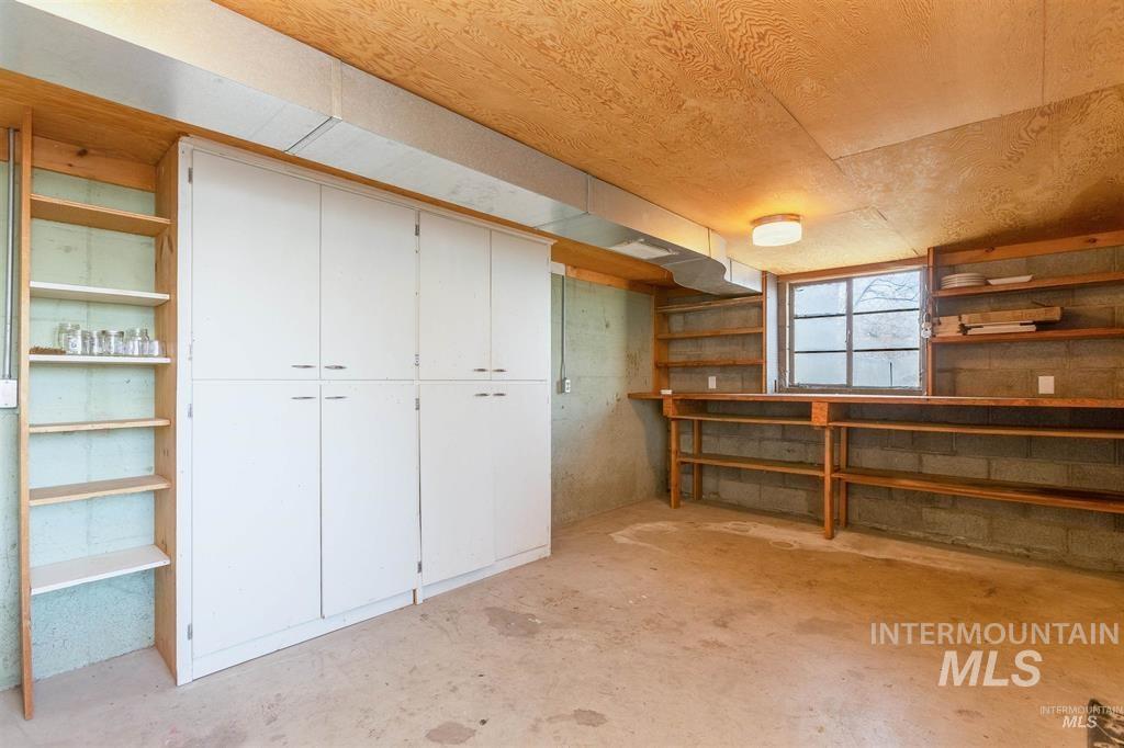 1605 Vineyard Dr., Lewiston, Idaho 83501, 4 Bedrooms, 2 Bathrooms, Residential For Sale, Price $440,000,MLS 98974982