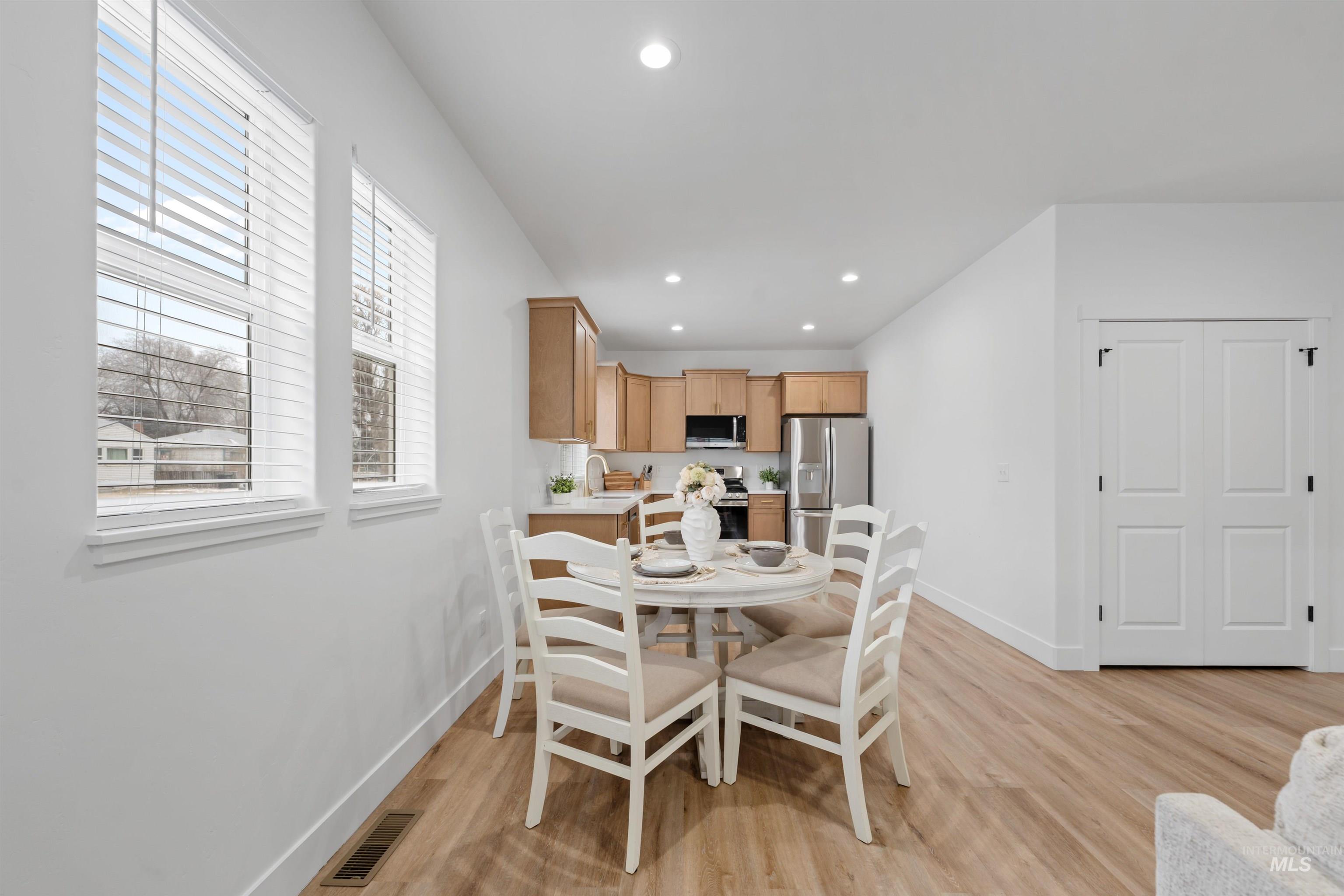 1700 Albion Ave, Burley, Idaho 83318, 2 Bedrooms, 2 Bathrooms, Residential Income For Sale, Price $535,000,MLS 98974983