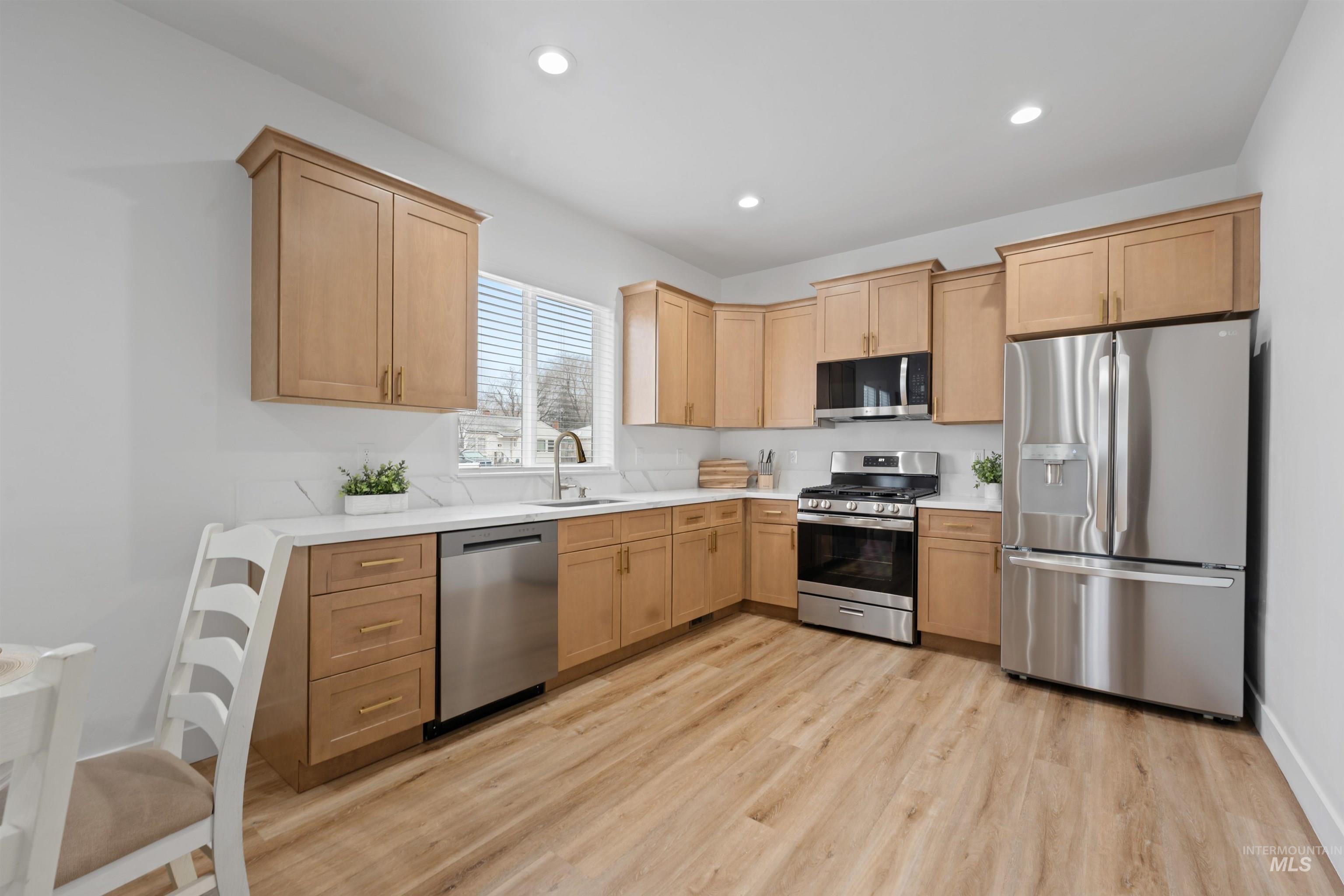 1700 Albion Ave, Burley, Idaho 83318, 2 Bedrooms, 2 Bathrooms, Residential Income For Sale, Price $535,000,MLS 98974983