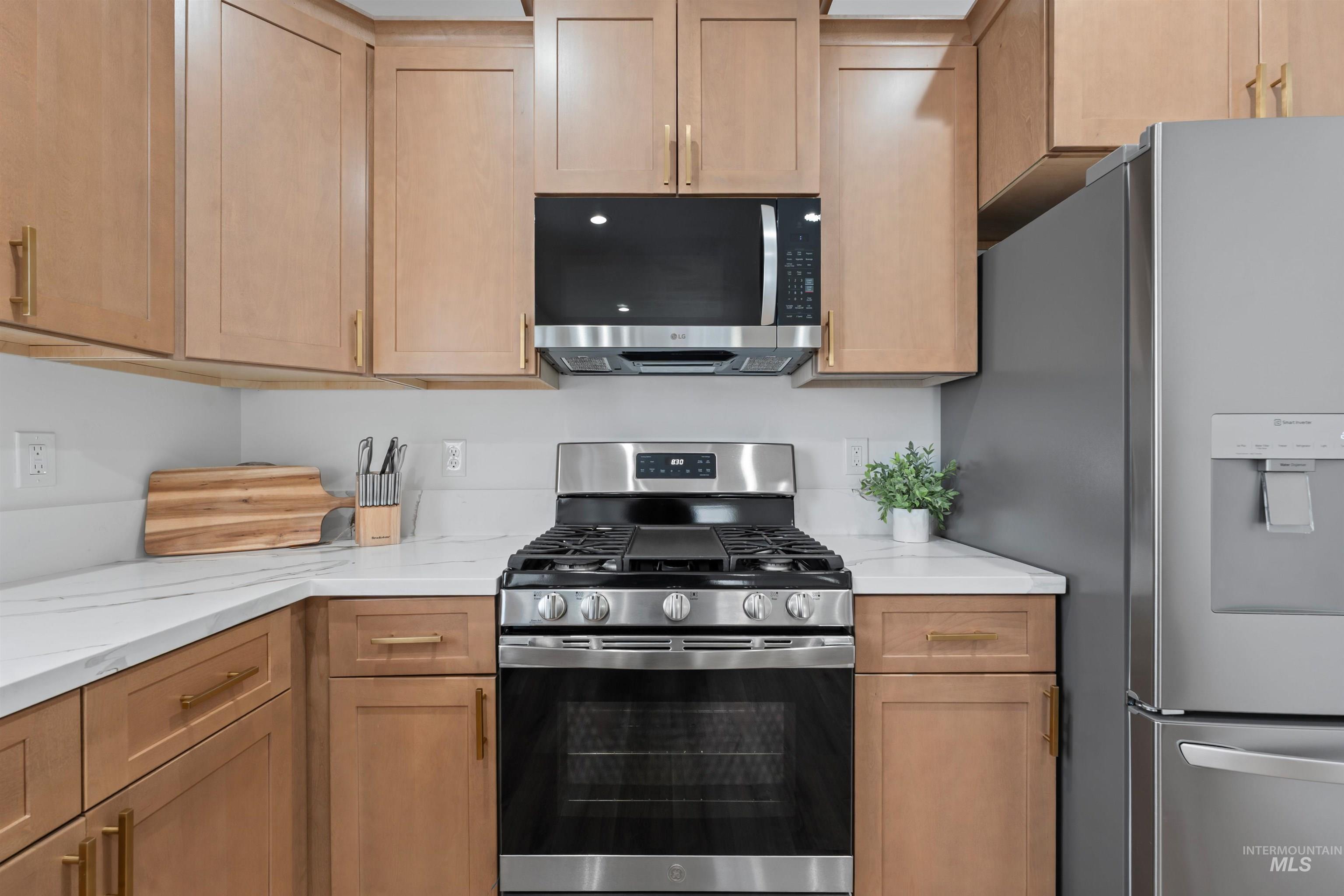 1700 Albion Ave, Burley, Idaho 83318, 2 Bedrooms, 2 Bathrooms, Residential Income For Sale, Price $535,000,MLS 98974983