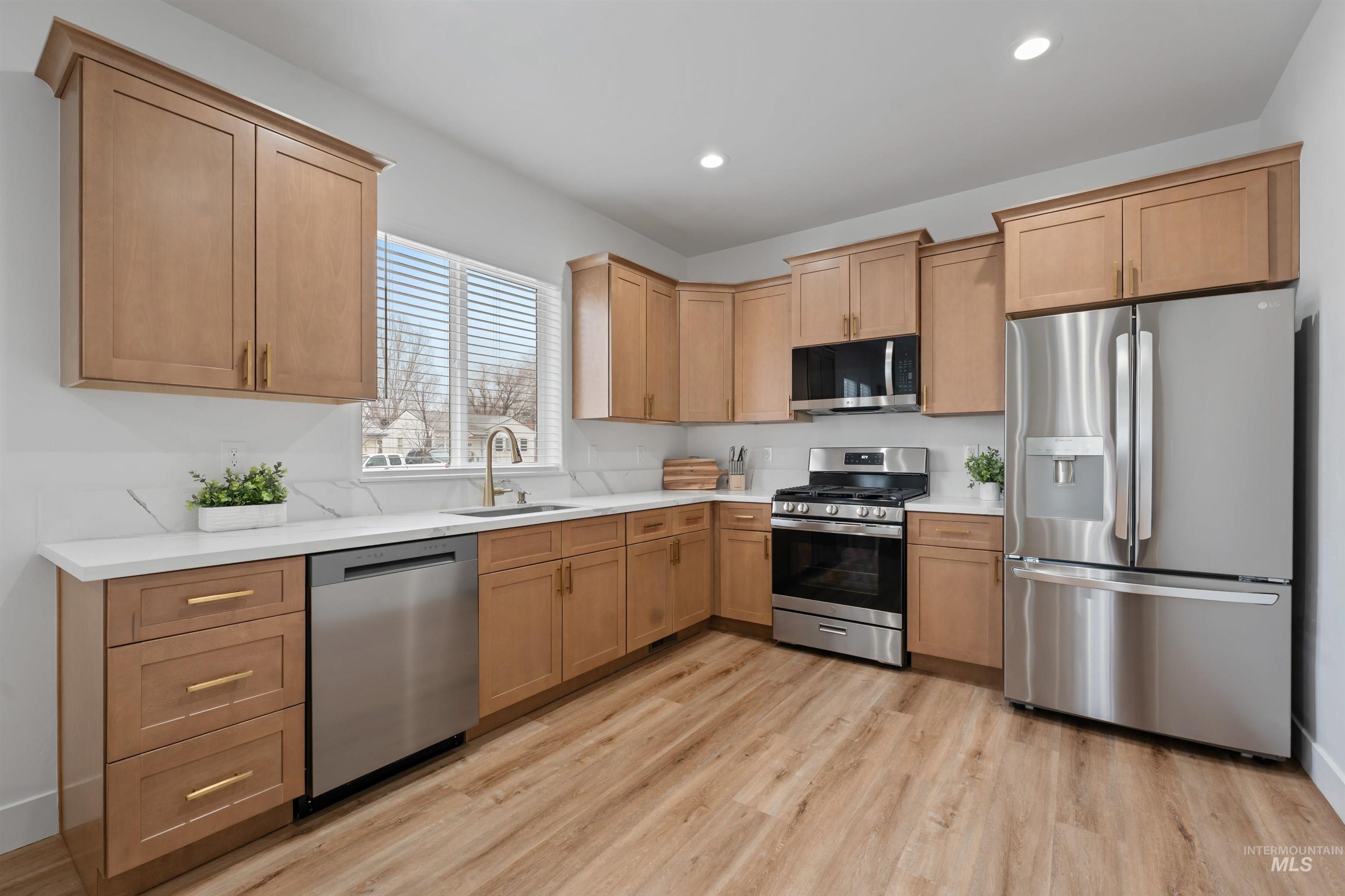 1700 Albion Ave, Burley, Idaho 83318, 2 Bedrooms, 2 Bathrooms, Residential Income For Sale, Price $535,000,MLS 98974983