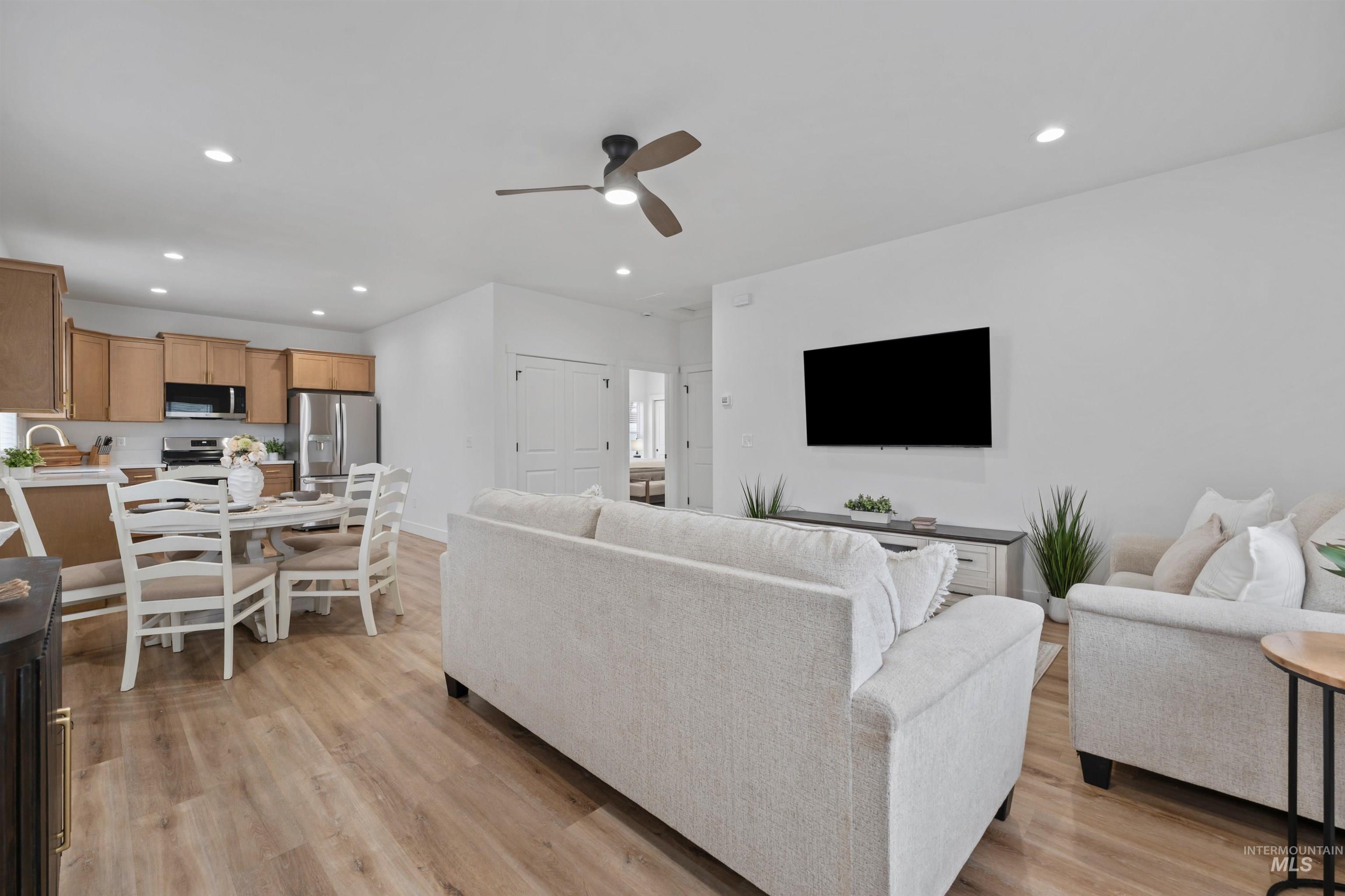 1700 Albion Ave, Burley, Idaho 83318, 2 Bedrooms, 2 Bathrooms, Residential Income For Sale, Price $535,000,MLS 98974983