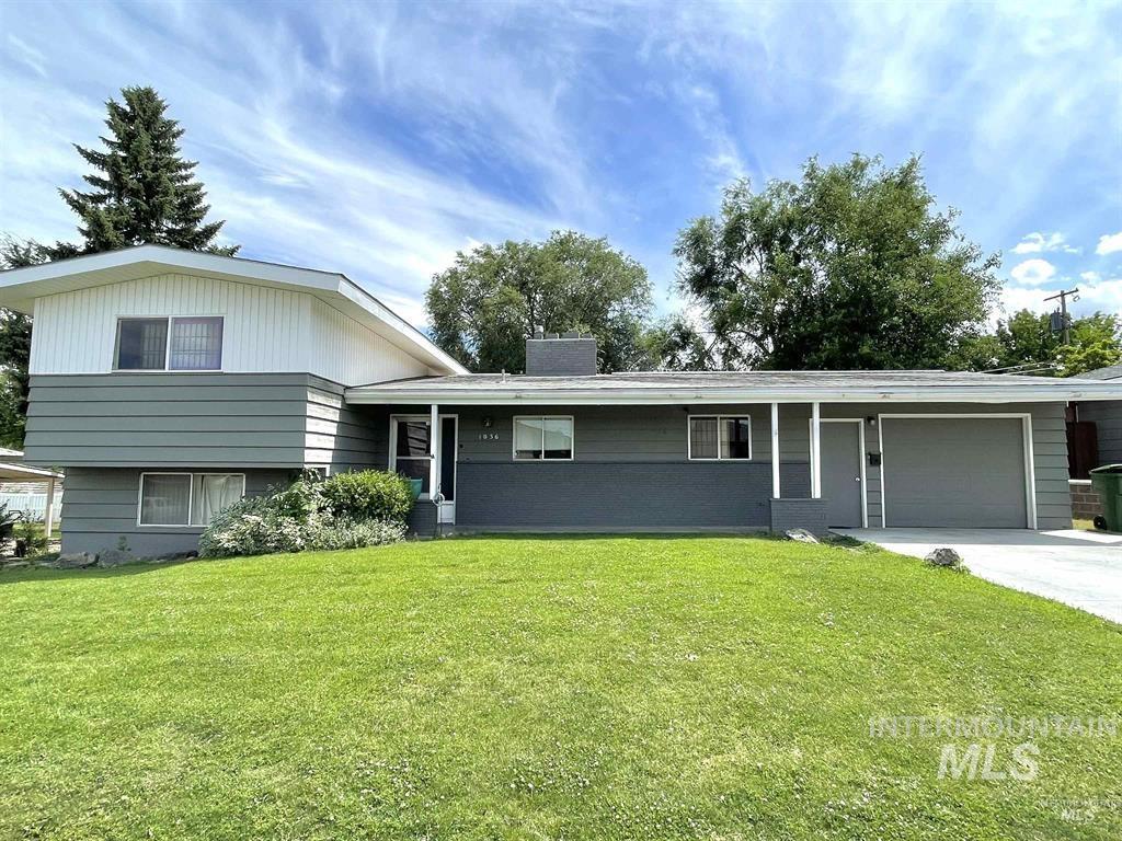 1036 SW 1St Ave, Ontario, Oregon 97914, 3 Bedrooms, 2 Bathrooms, Residential For Sale, Price $350,000,MLS 98974985