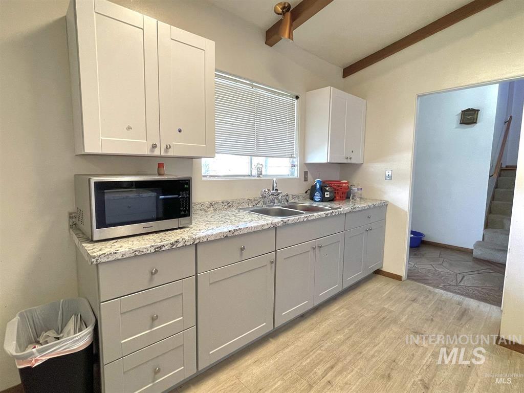 1036 SW 1St Ave, Ontario, Oregon 97914, 3 Bedrooms, 2 Bathrooms, Residential For Sale, Price $350,000,MLS 98974985