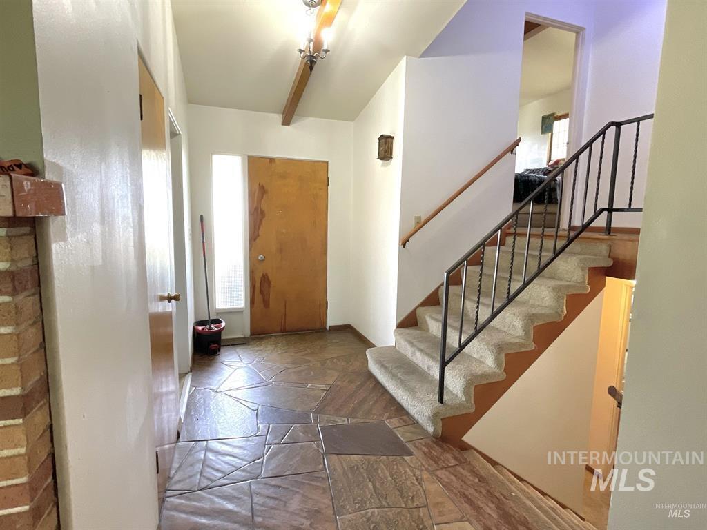 1036 SW 1St Ave, Ontario, Oregon 97914, 3 Bedrooms, 2 Bathrooms, Residential For Sale, Price $350,000,MLS 98974985