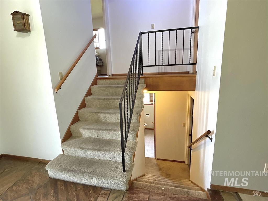 1036 SW 1St Ave, Ontario, Oregon 97914, 3 Bedrooms, 2 Bathrooms, Residential For Sale, Price $350,000,MLS 98974985