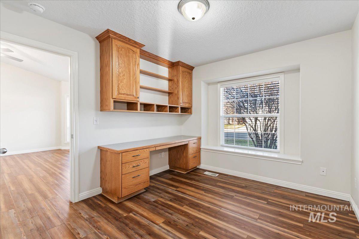 4297 E English Dr., Meridian, Idaho 83642, 4 Bedrooms, 2.5 Bathrooms, Residential For Sale, Price $470,000,MLS 98974986