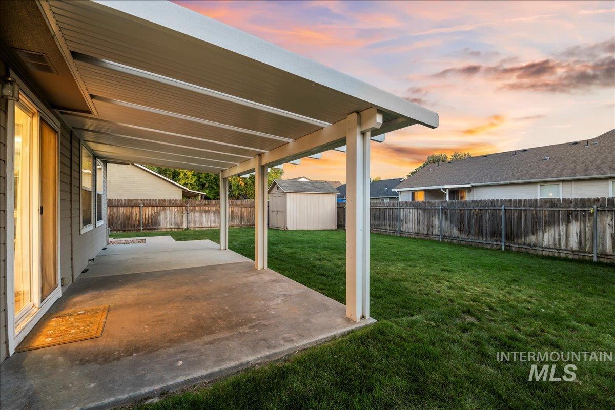 4297 E English Dr., Meridian, Idaho 83642, 4 Bedrooms, 2.5 Bathrooms, Residential For Sale, Price $470,000,MLS 98974986