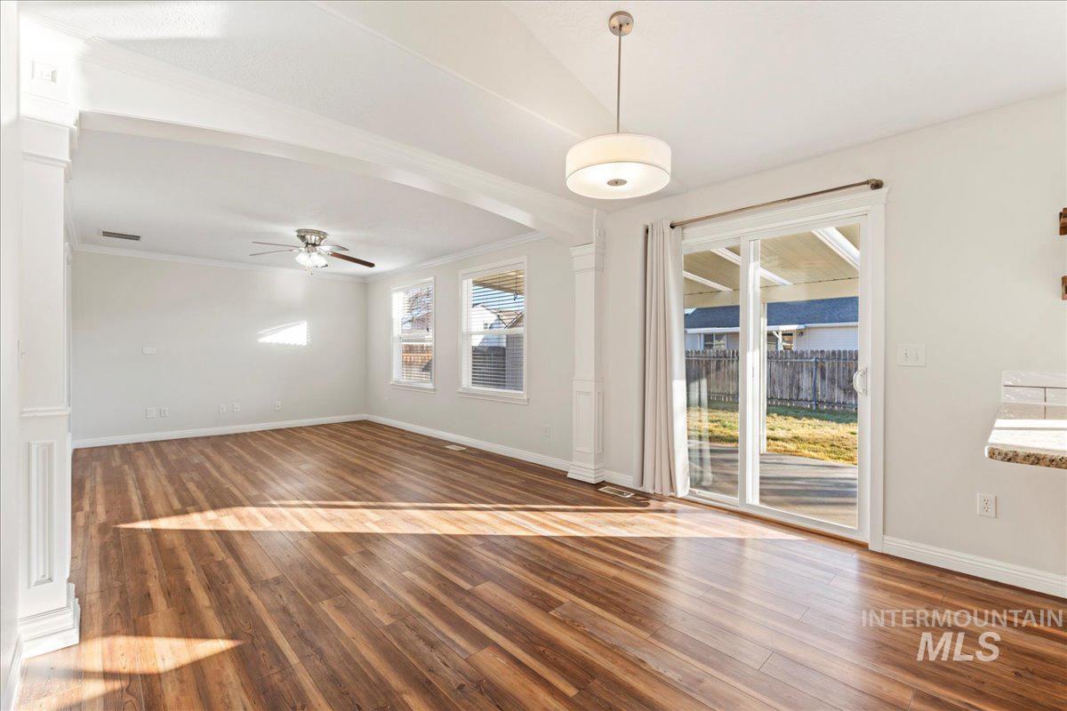 4297 E English Dr., Meridian, Idaho 83642, 4 Bedrooms, 2.5 Bathrooms, Residential For Sale, Price $470,000,MLS 98974986