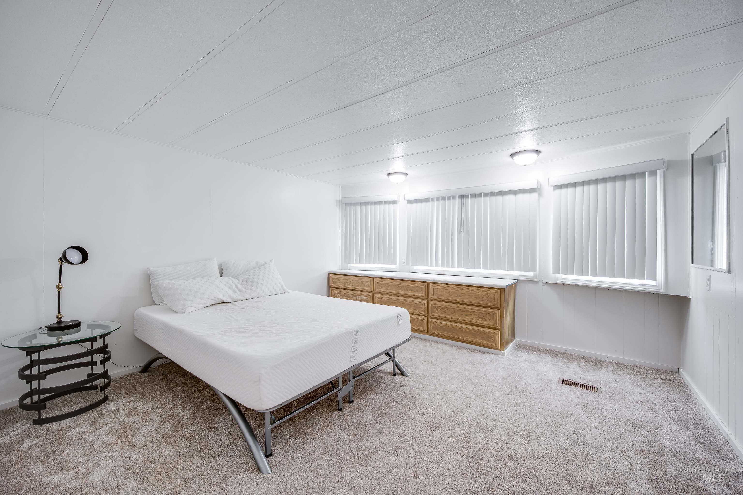 411 N Almon St. #304, Moscow, Idaho 83843, 2 Bedrooms, 1 Bathroom, Residential For Sale, Price $72,900,MLS 98974992