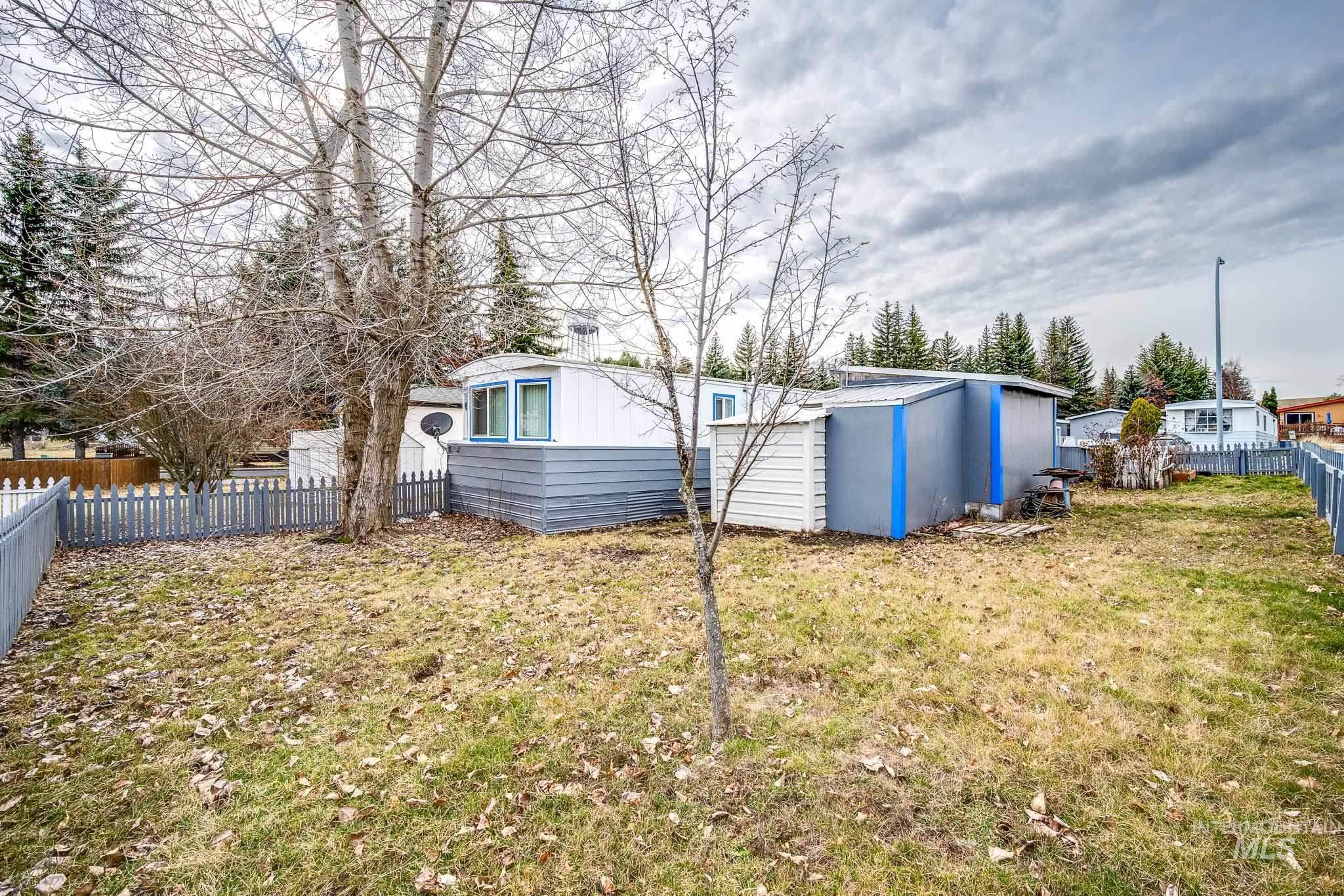 411 N Almon St. #304, Moscow, Idaho 83843, 2 Bedrooms, 1 Bathroom, Residential For Sale, Price $72,900,MLS 98974992