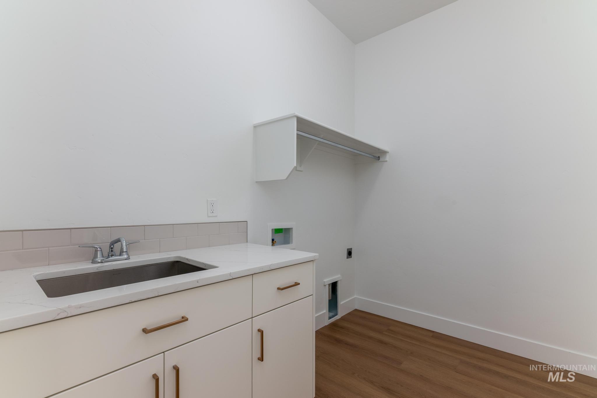 9100 W Moonglade St, Star, Idaho 83669, 4 Bedrooms, 3 Bathrooms, Residential For Sale, Price $709,000,MLS 98974994