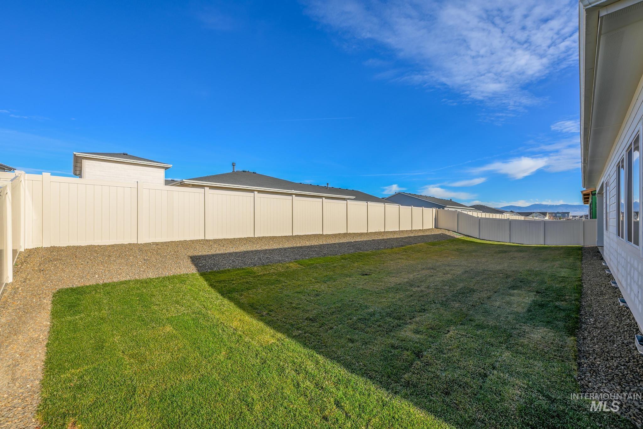 9100 W Moonglade St, Star, Idaho 83669, 4 Bedrooms, 3 Bathrooms, Residential For Sale, Price $709,000,MLS 98974994