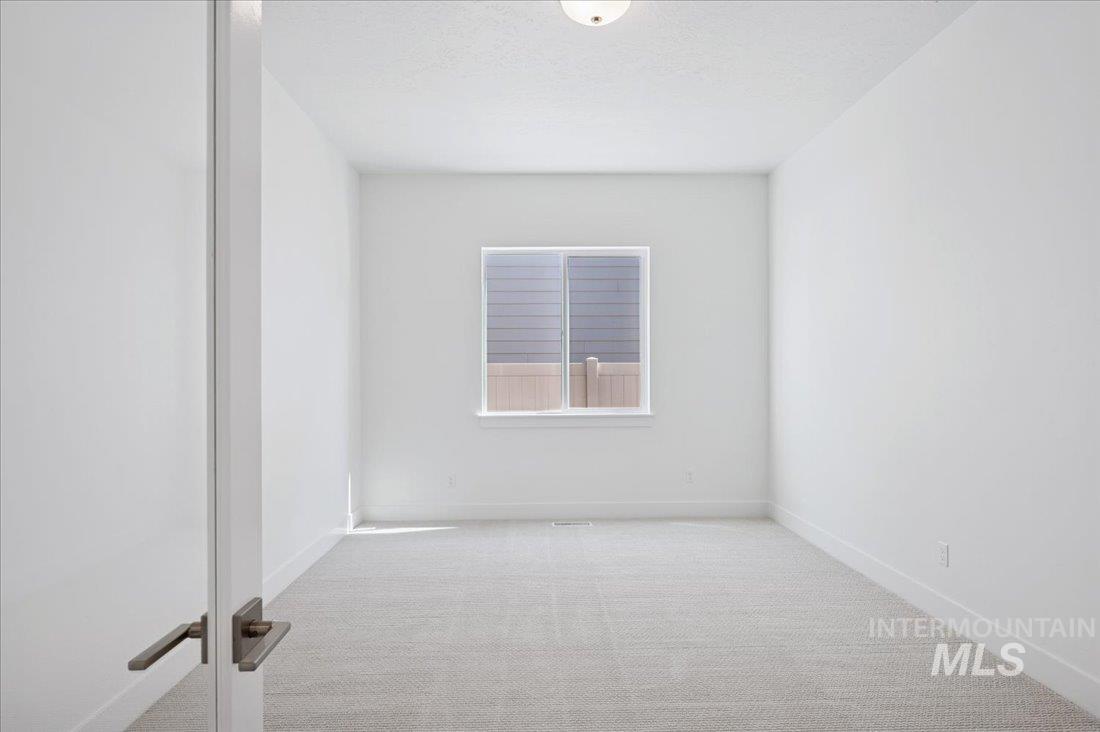 9074 W Moonglade St, Star, Idaho 83669, 4 Bedrooms, 3 Bathrooms, Residential For Sale, Price $709,000,MLS 98974996