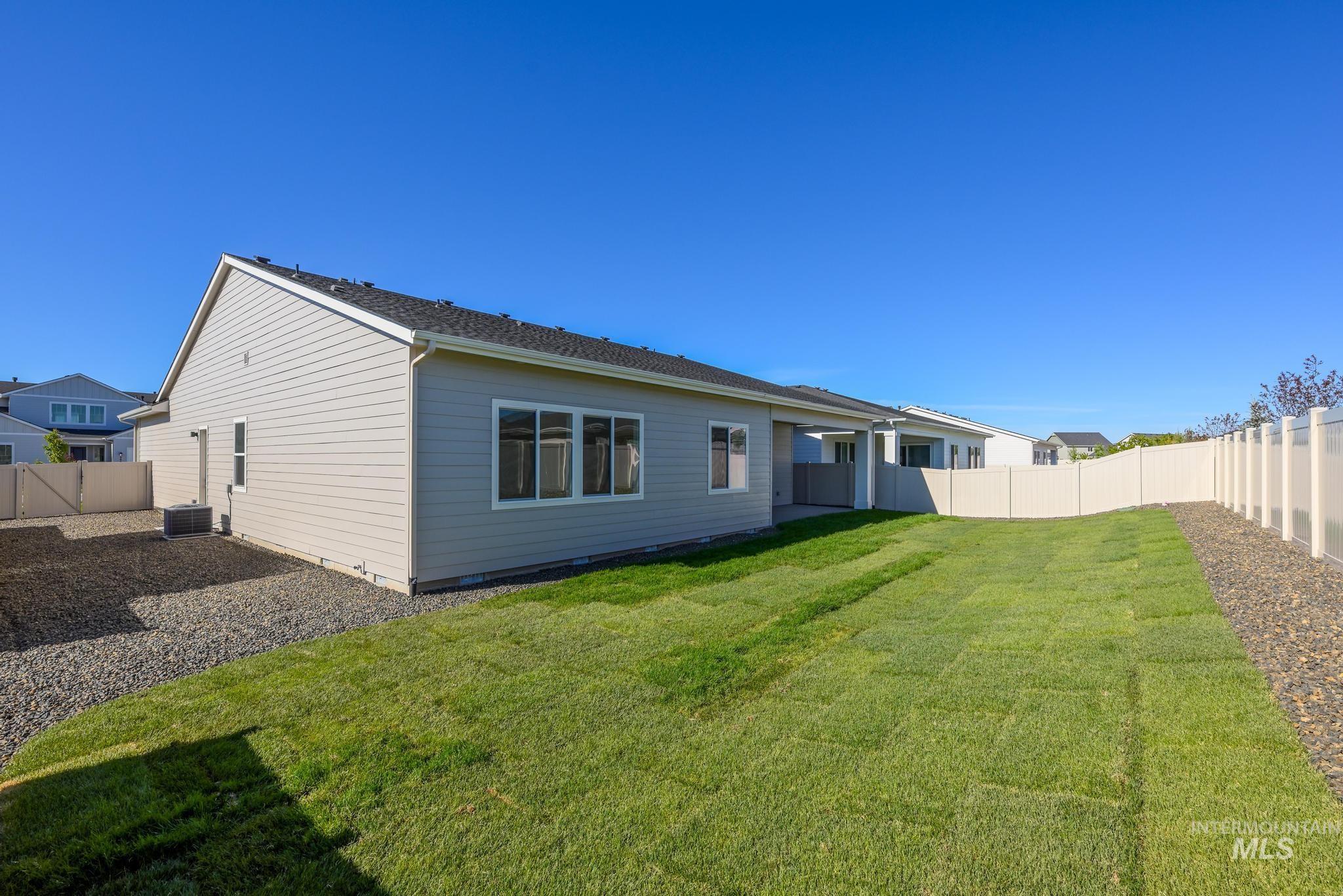 9074 W Moonglade St, Star, Idaho 83669, 4 Bedrooms, 3 Bathrooms, Residential For Sale, Price $709,000,MLS 98974996