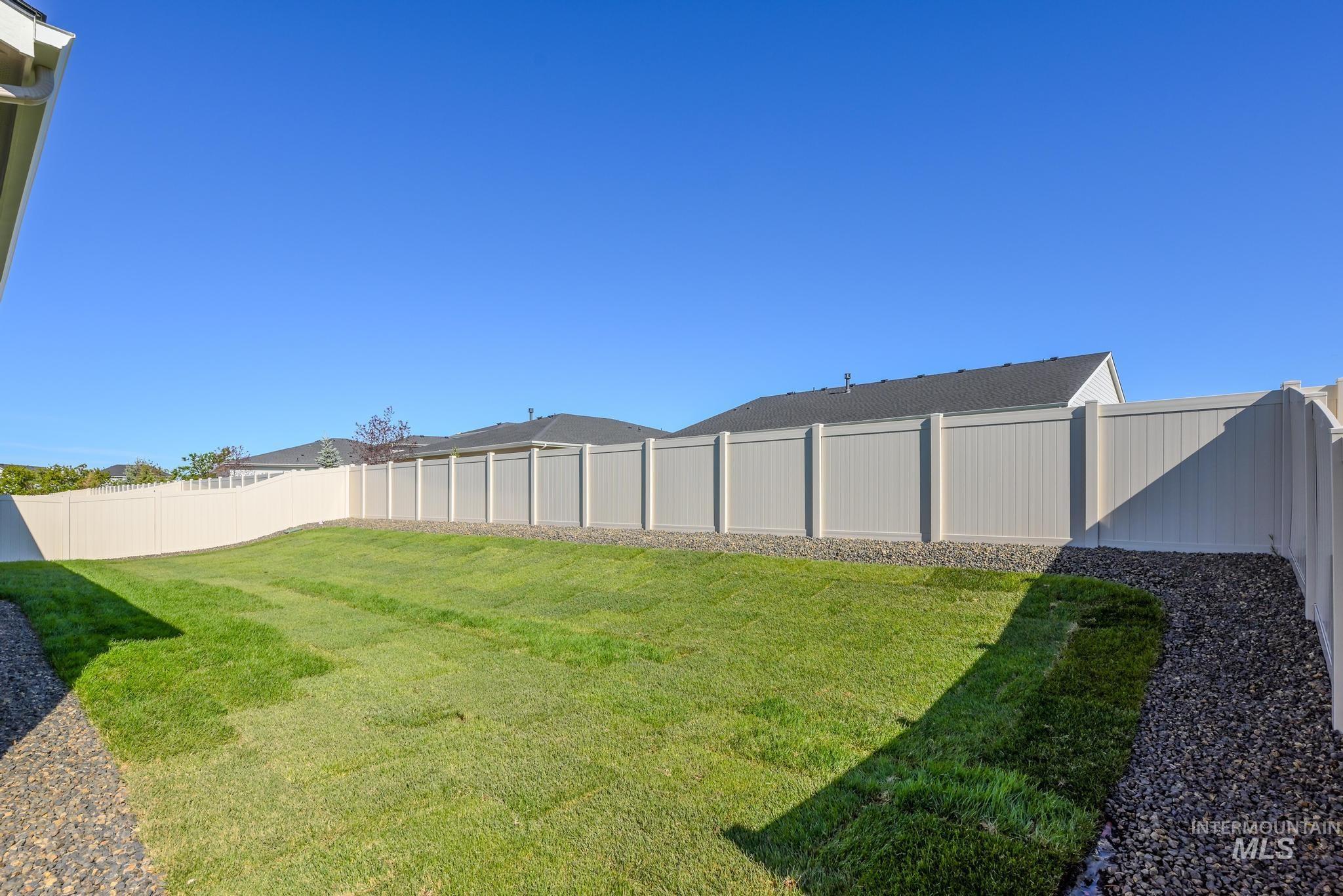9074 W Moonglade St, Star, Idaho 83669, 4 Bedrooms, 3 Bathrooms, Residential For Sale, Price $709,000,MLS 98974996
