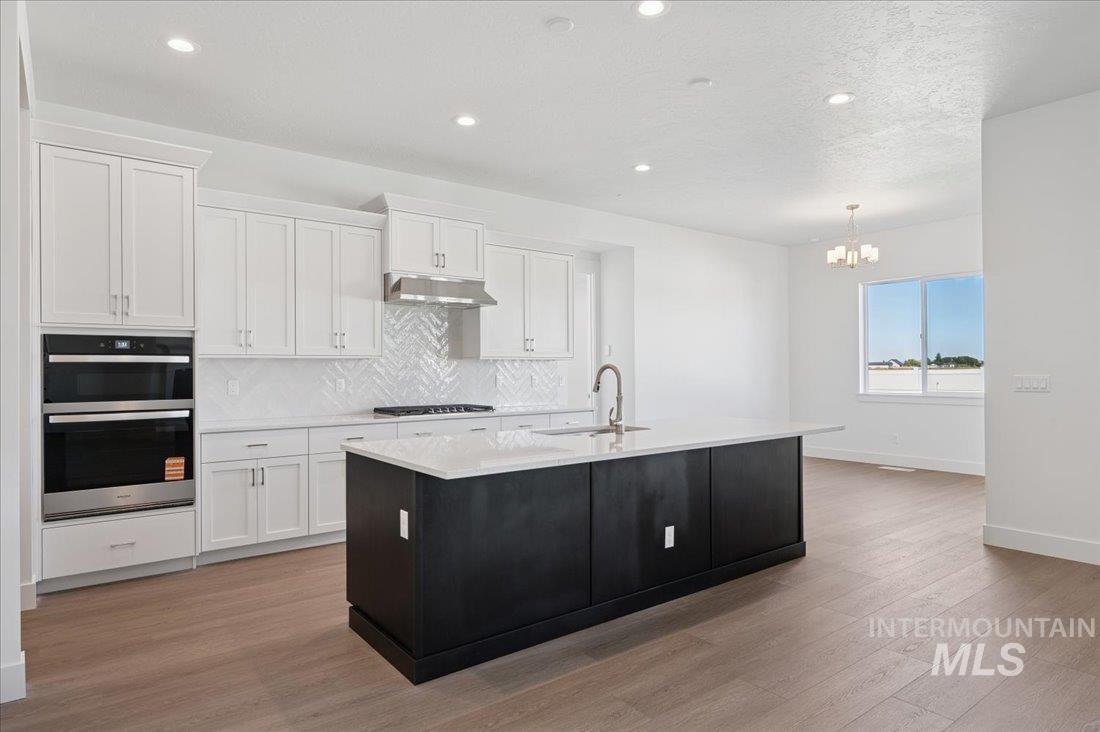 9074 W Moonglade St, Star, Idaho 83669, 4 Bedrooms, 3 Bathrooms, Residential For Sale, Price $709,000,MLS 98974996