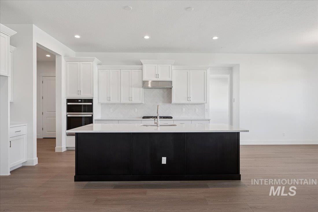 9074 W Moonglade St, Star, Idaho 83669, 4 Bedrooms, 3 Bathrooms, Residential For Sale, Price $709,000,MLS 98974996