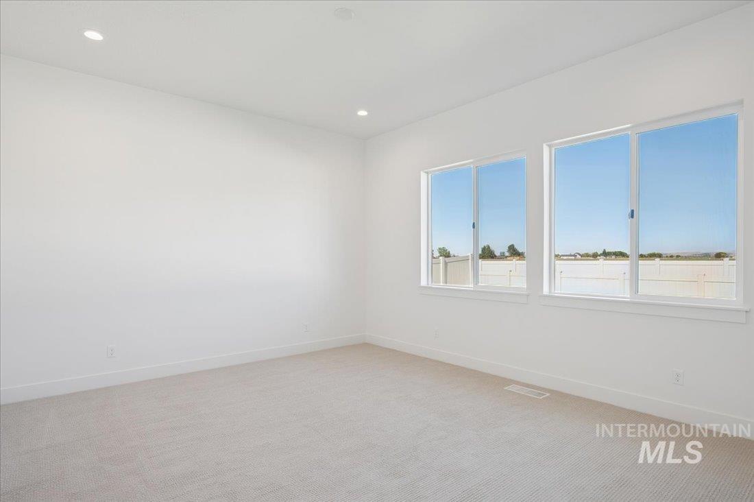 9074 W Moonglade St, Star, Idaho 83669, 4 Bedrooms, 3 Bathrooms, Residential For Sale, Price $709,000,MLS 98974996