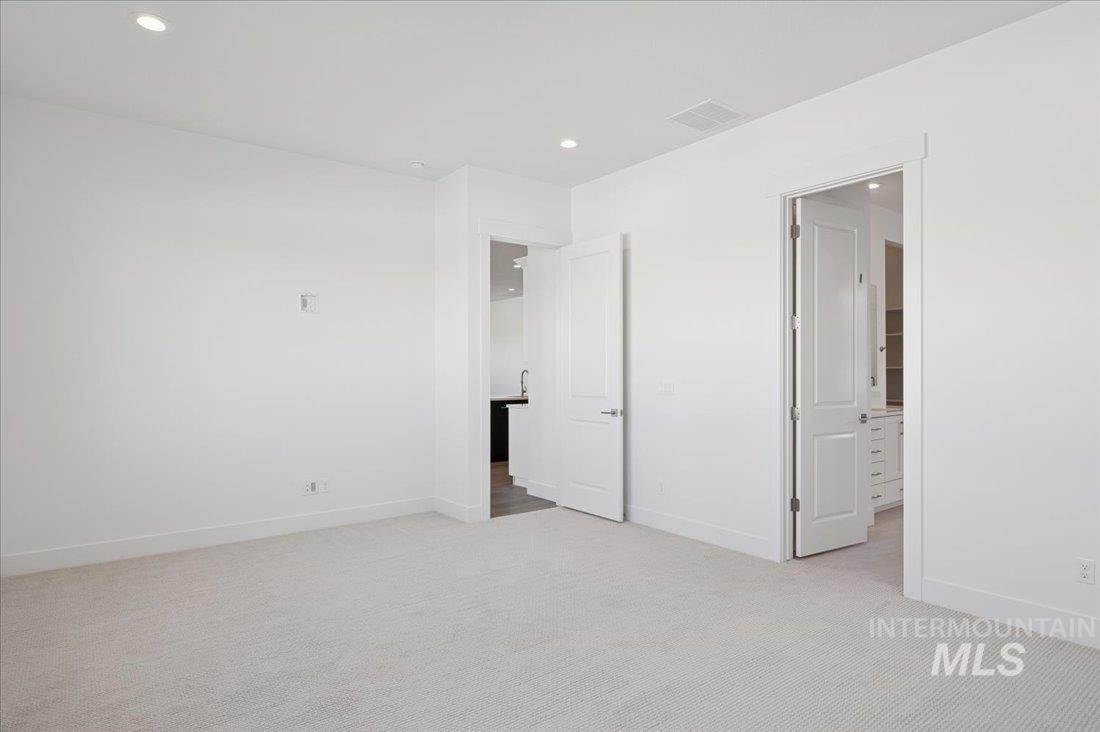 9074 W Moonglade St, Star, Idaho 83669, 4 Bedrooms, 3 Bathrooms, Residential For Sale, Price $709,000,MLS 98974996