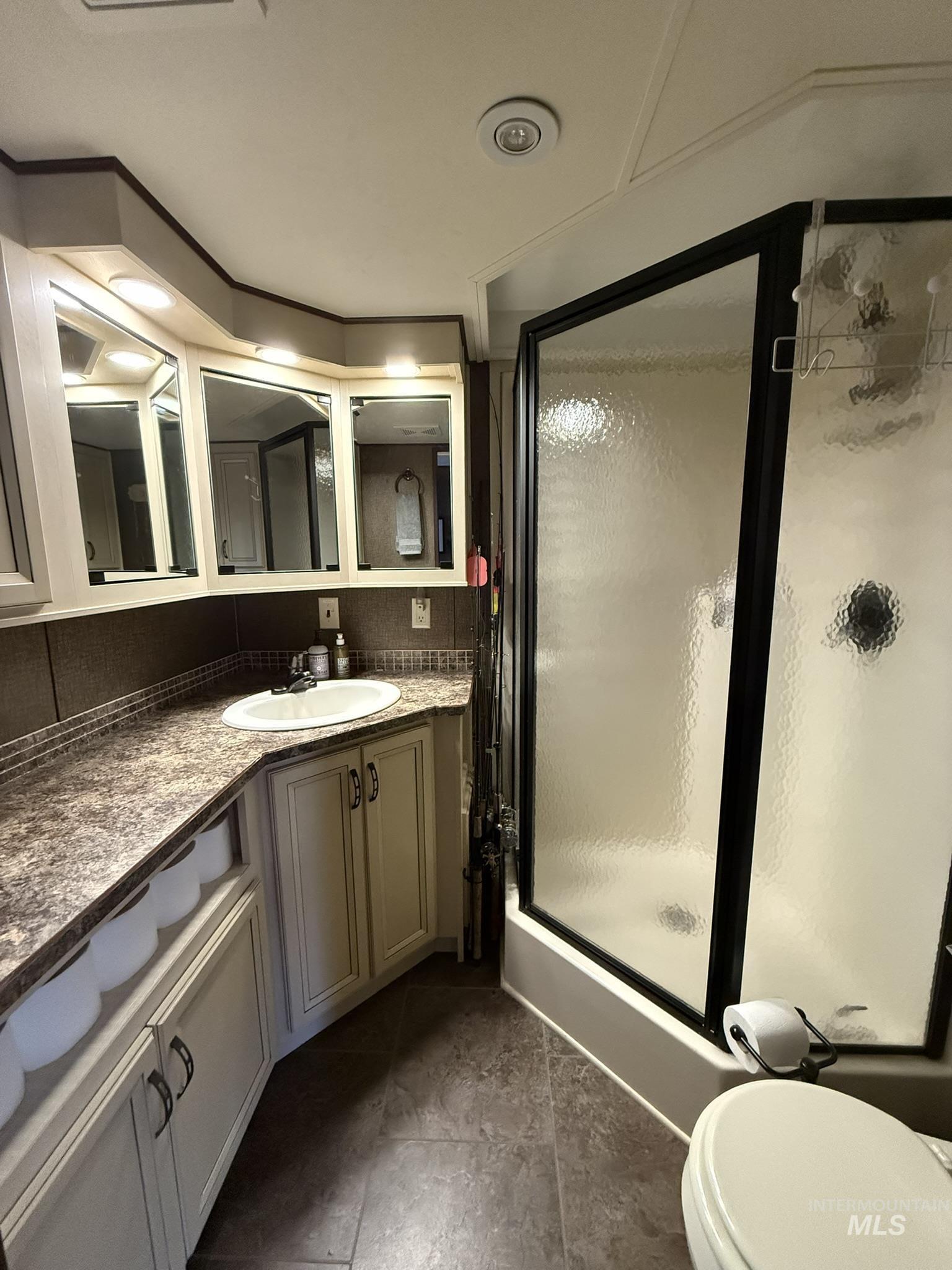 532 Old Pollock Road, Riggins, Idaho 83549, 1 Bedroom, 1 Bathroom, Residential For Sale, Price $450,000,MLS 98974999