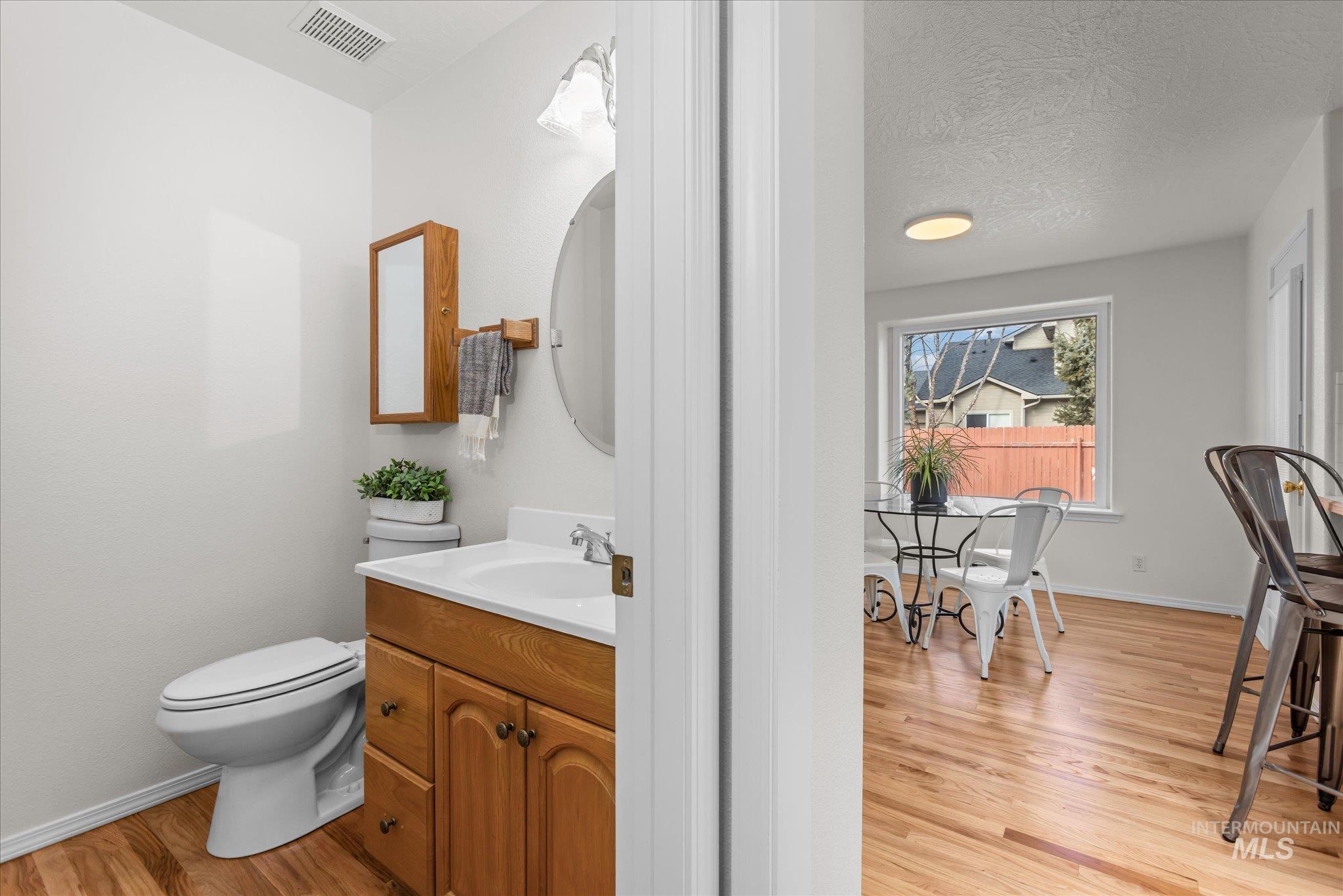 3359 N Summerfield Way, Meridian, Idaho 83646, 4 Bedrooms, 2.5 Bathrooms, Residential For Sale, Price $550,000,MLS 98975000