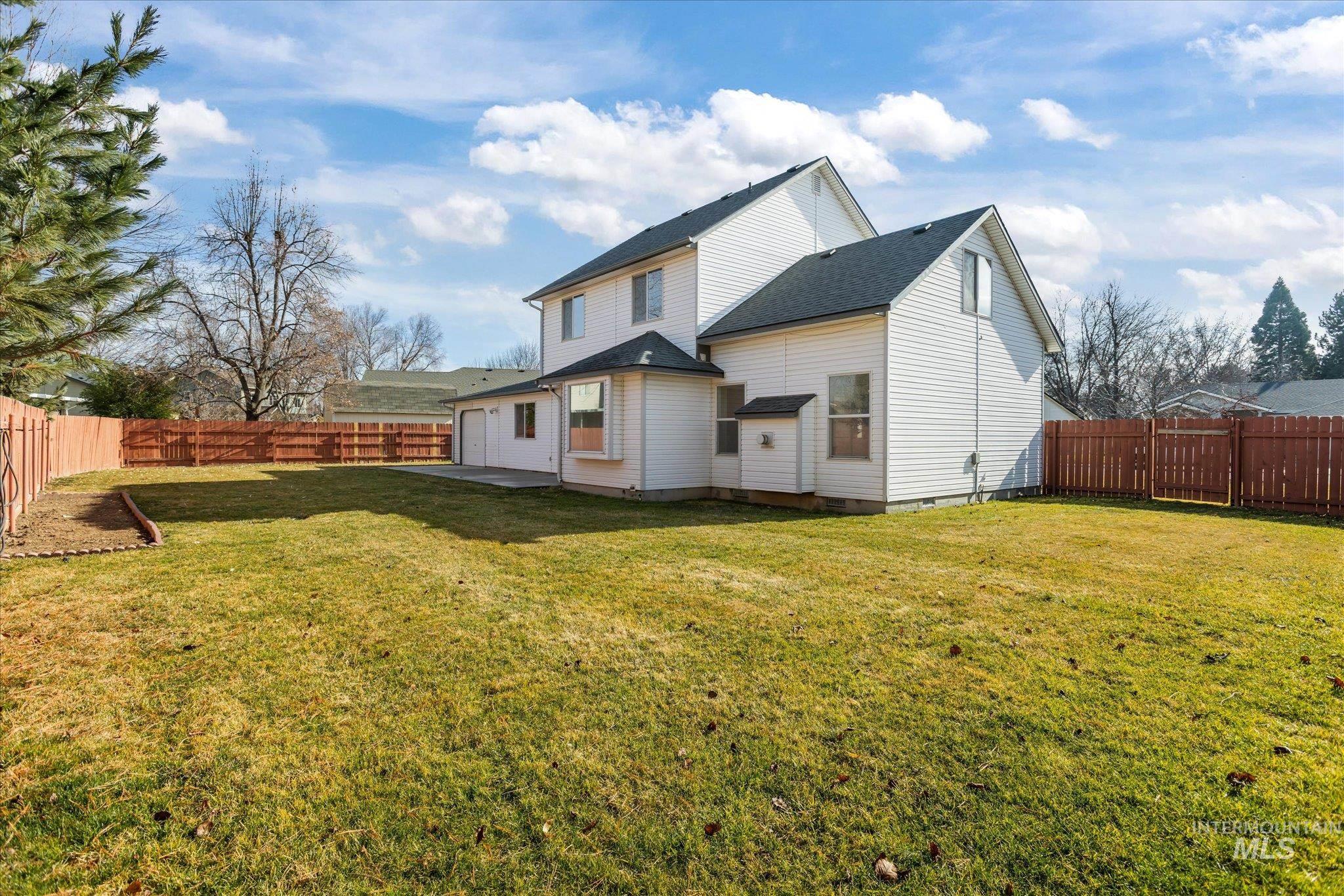 3359 N Summerfield Way, Meridian, Idaho 83646, 4 Bedrooms, 2.5 Bathrooms, Residential For Sale, Price $550,000,MLS 98975000