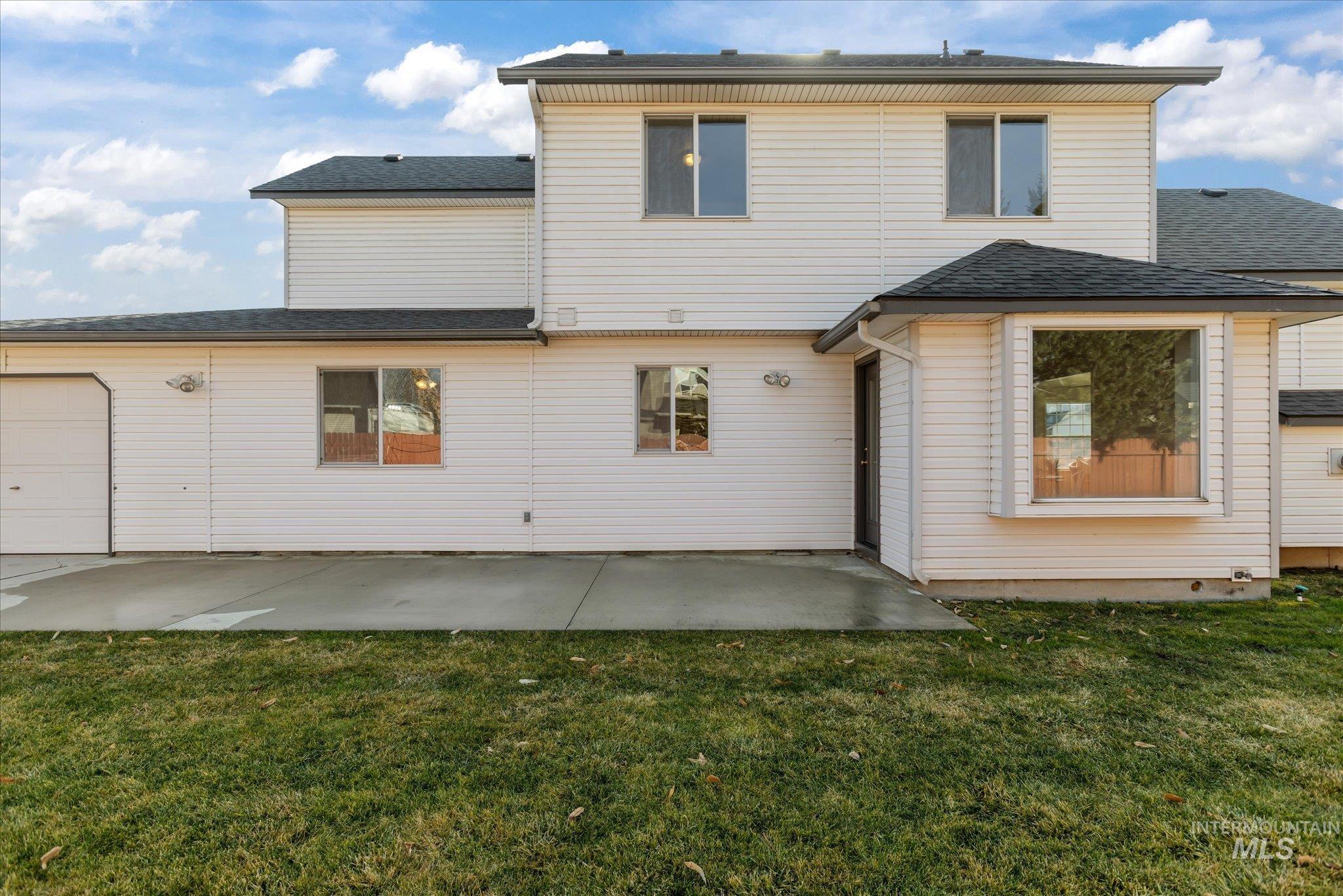 3359 N Summerfield Way, Meridian, Idaho 83646, 4 Bedrooms, 2.5 Bathrooms, Residential For Sale, Price $550,000,MLS 98975000