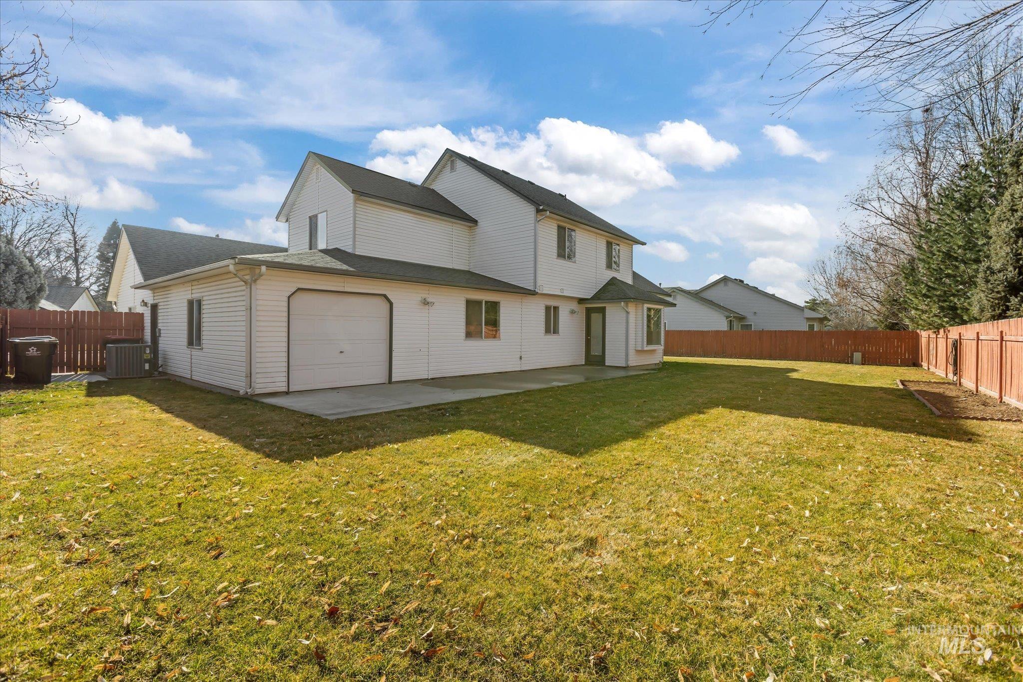 3359 N Summerfield Way, Meridian, Idaho 83646, 4 Bedrooms, 2.5 Bathrooms, Residential For Sale, Price $550,000,MLS 98975000