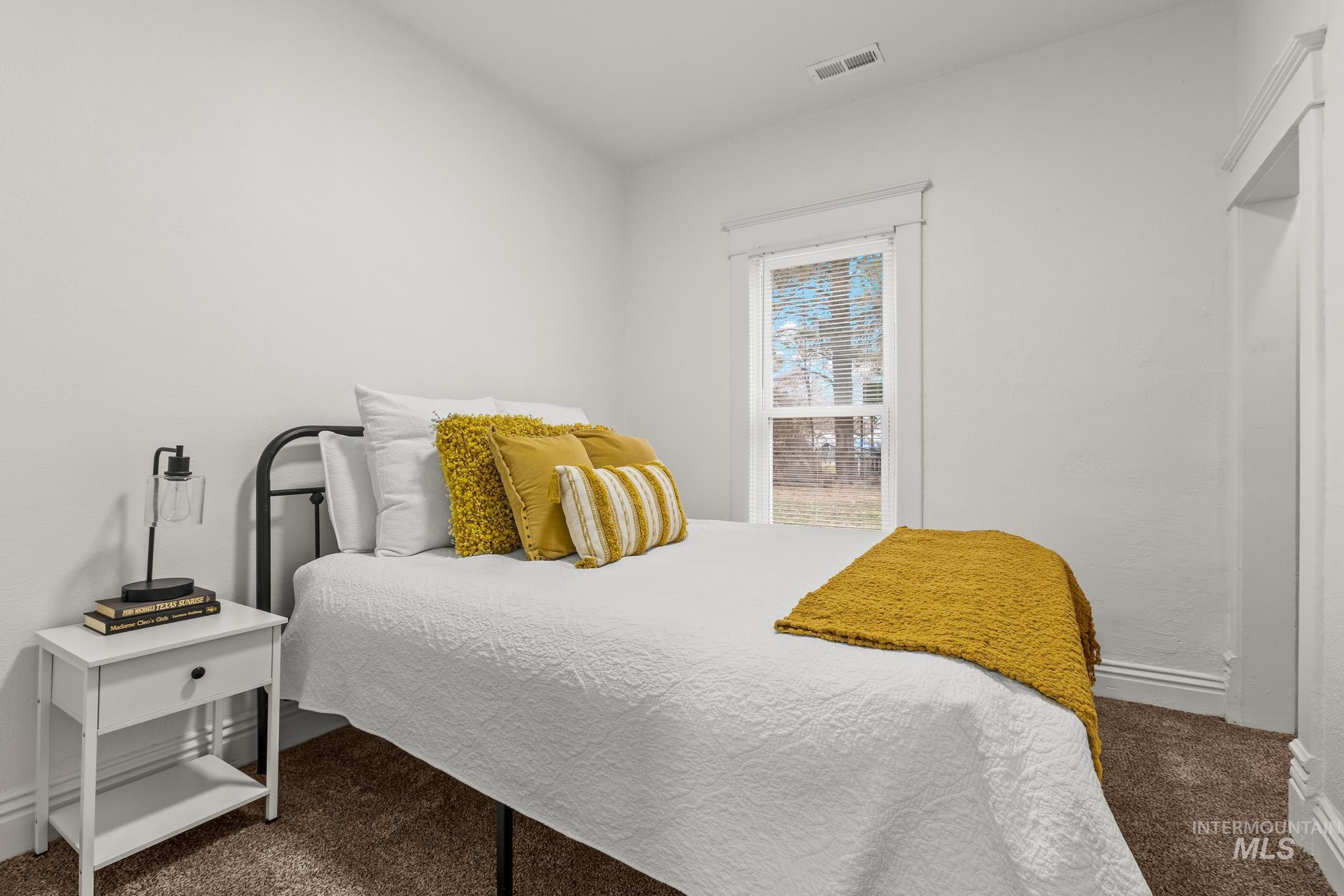 202 E Park Ave, New Plymouth, Idaho 83655, 3 Bedrooms, 1 Bathroom, Residential For Sale, Price $299,900,MLS 98975002