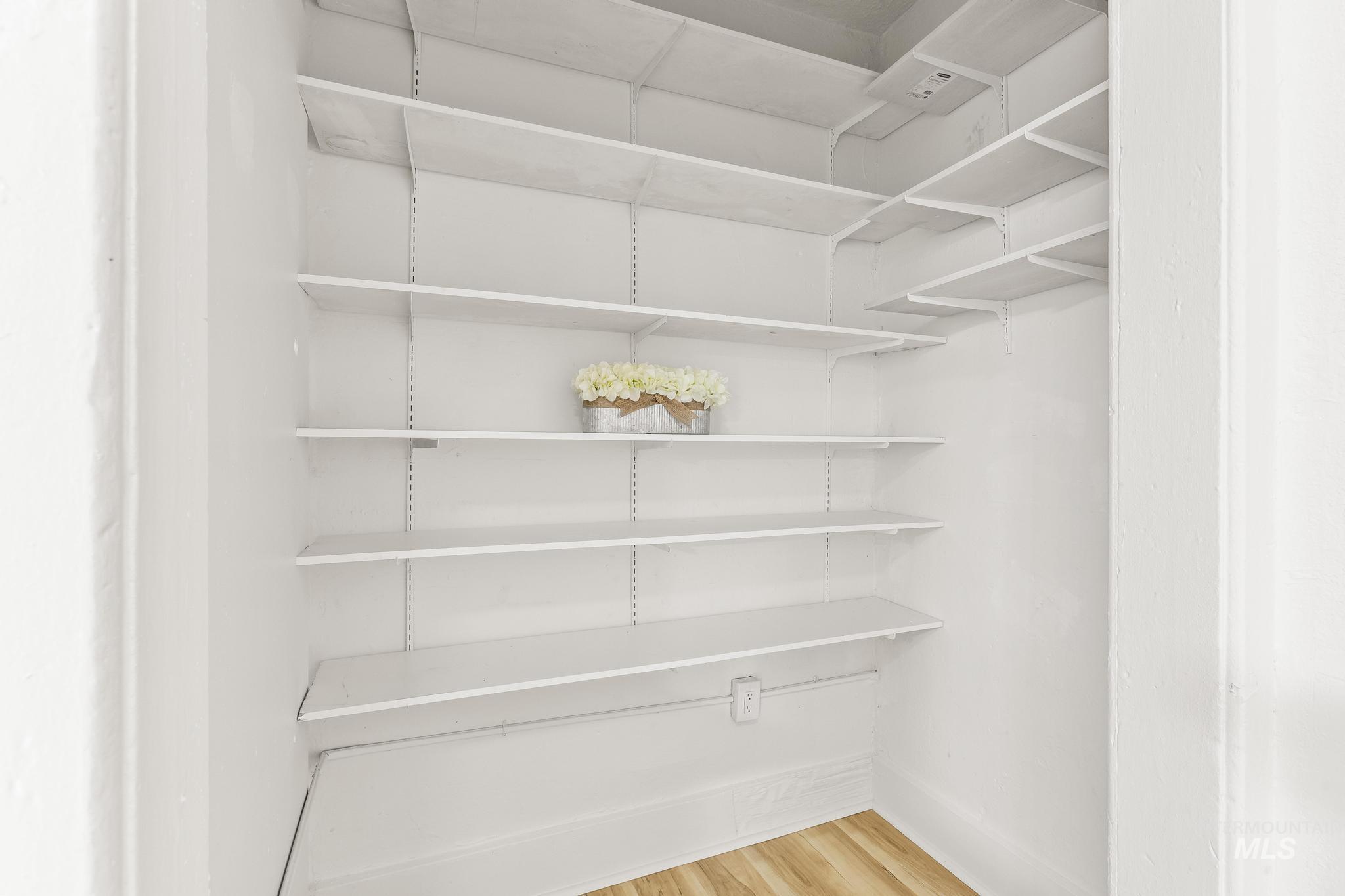 202 E Park Ave, New Plymouth, Idaho 83655, 3 Bedrooms, 1 Bathroom, Residential For Sale, Price $299,900,MLS 98975002