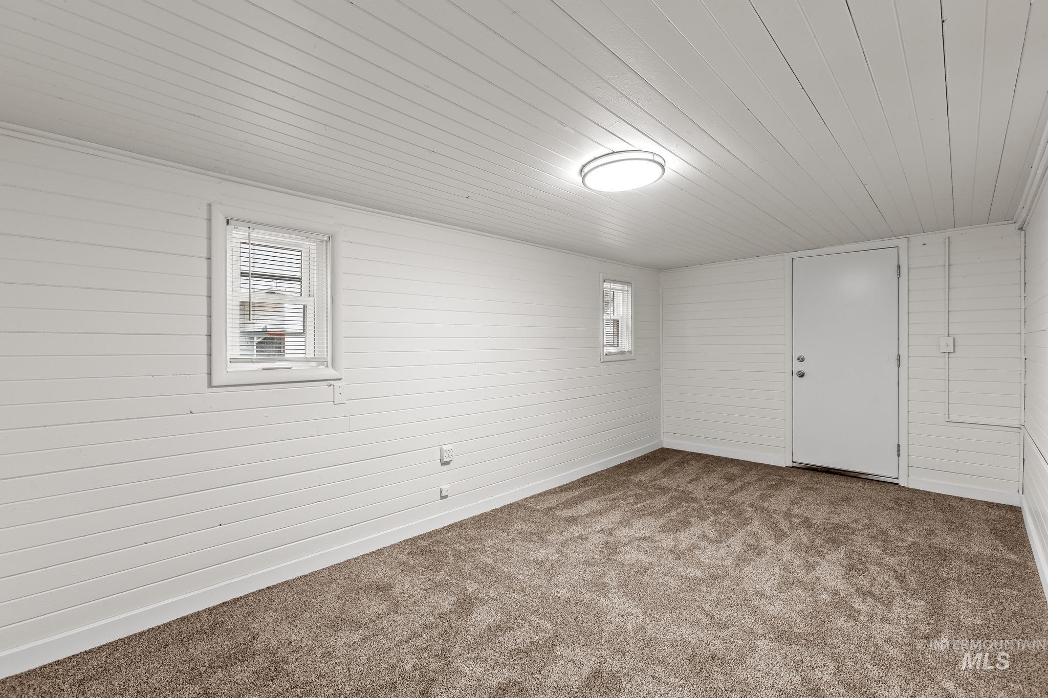 202 E Park Ave, New Plymouth, Idaho 83655, 3 Bedrooms, 1 Bathroom, Residential For Sale, Price $299,900,MLS 98975002