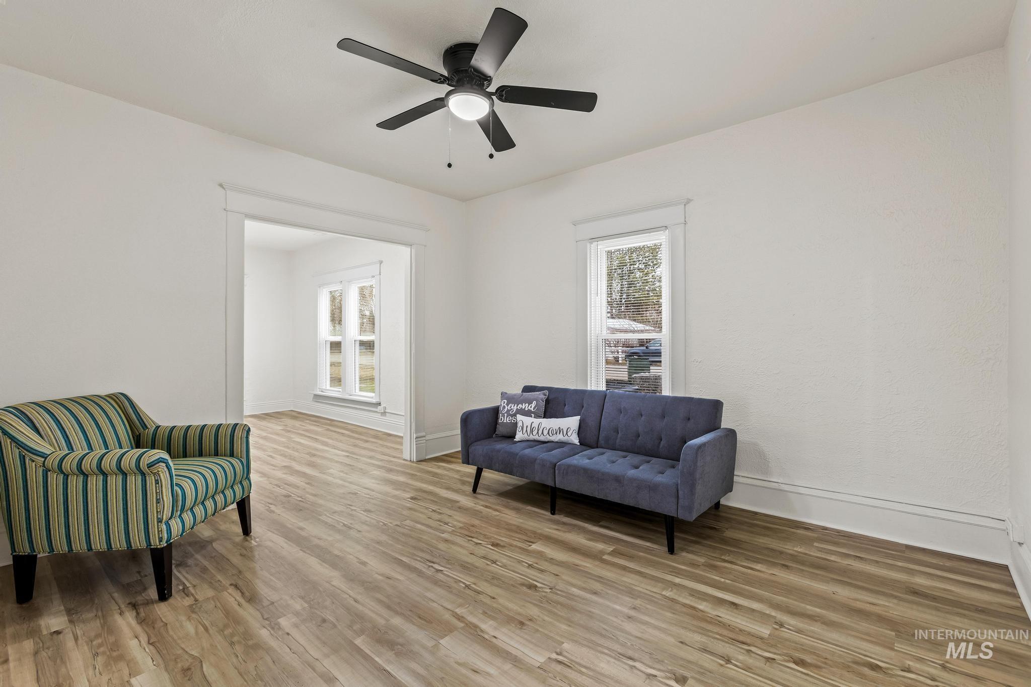 202 E Park Ave, New Plymouth, Idaho 83655, 3 Bedrooms, 1 Bathroom, Residential For Sale, Price $299,900,MLS 98975002