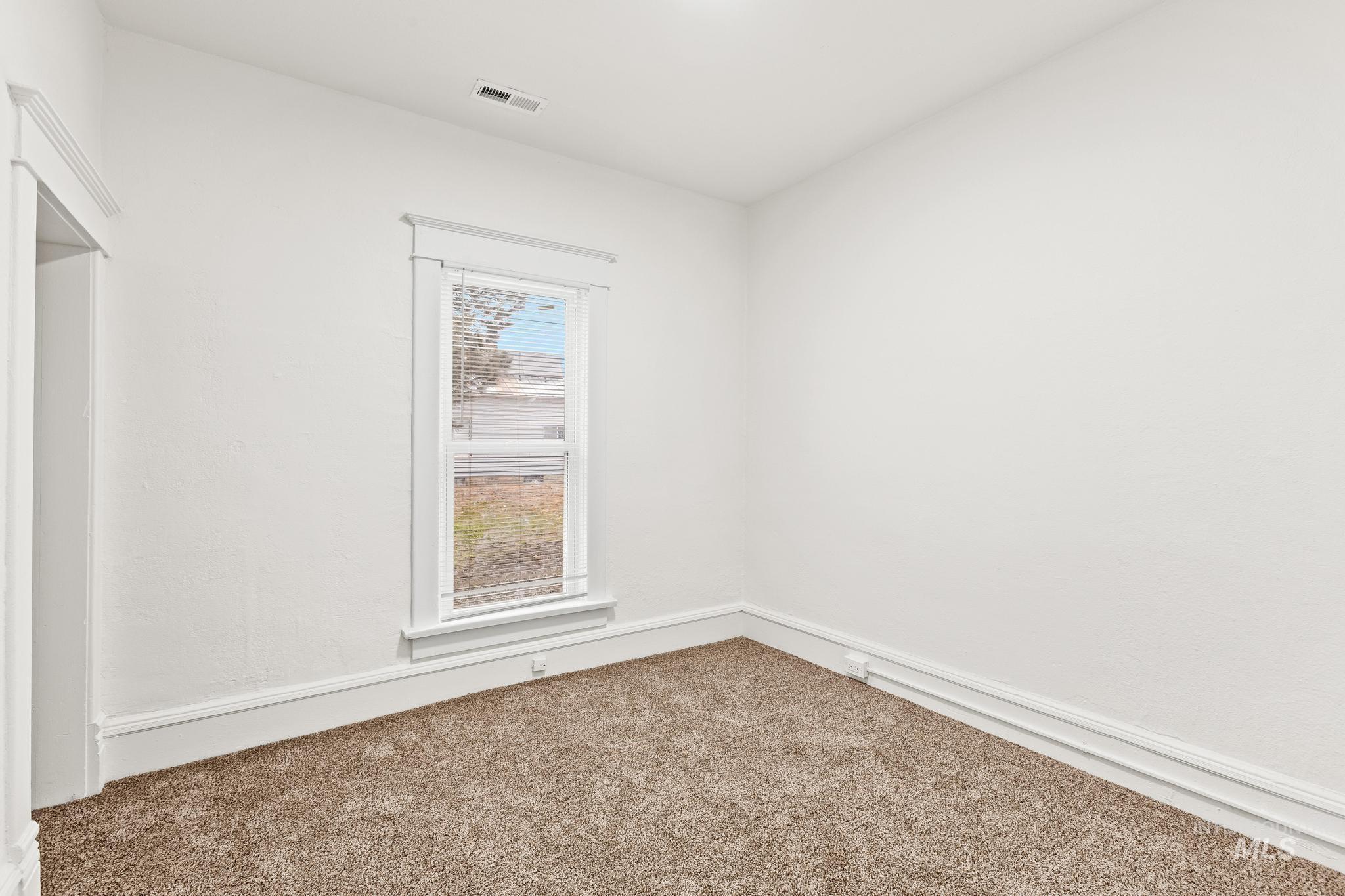 202 E Park Ave, New Plymouth, Idaho 83655, 3 Bedrooms, 1 Bathroom, Residential For Sale, Price $299,900,MLS 98975002