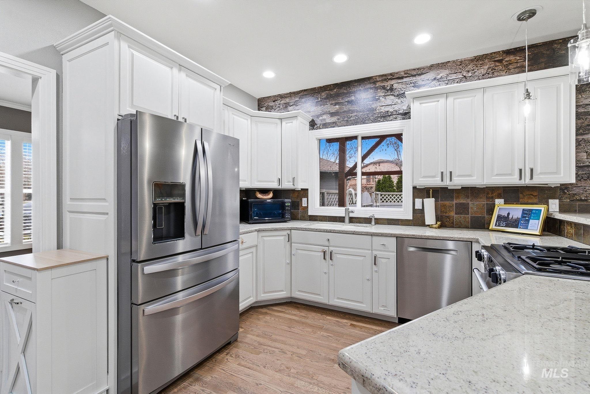 5125 N Riverfront Dr., Garden City, Idaho 83714, 4 Bedrooms, 3 Bathrooms, Residential For Sale, Price $900,000,MLS 98975009