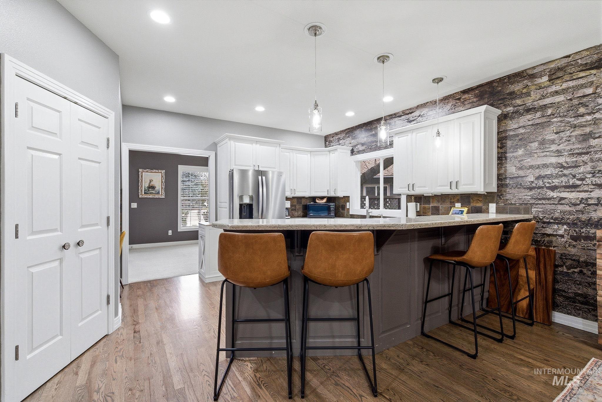 5125 N Riverfront Dr., Garden City, Idaho 83714, 4 Bedrooms, 3 Bathrooms, Residential For Sale, Price $900,000,MLS 98975009