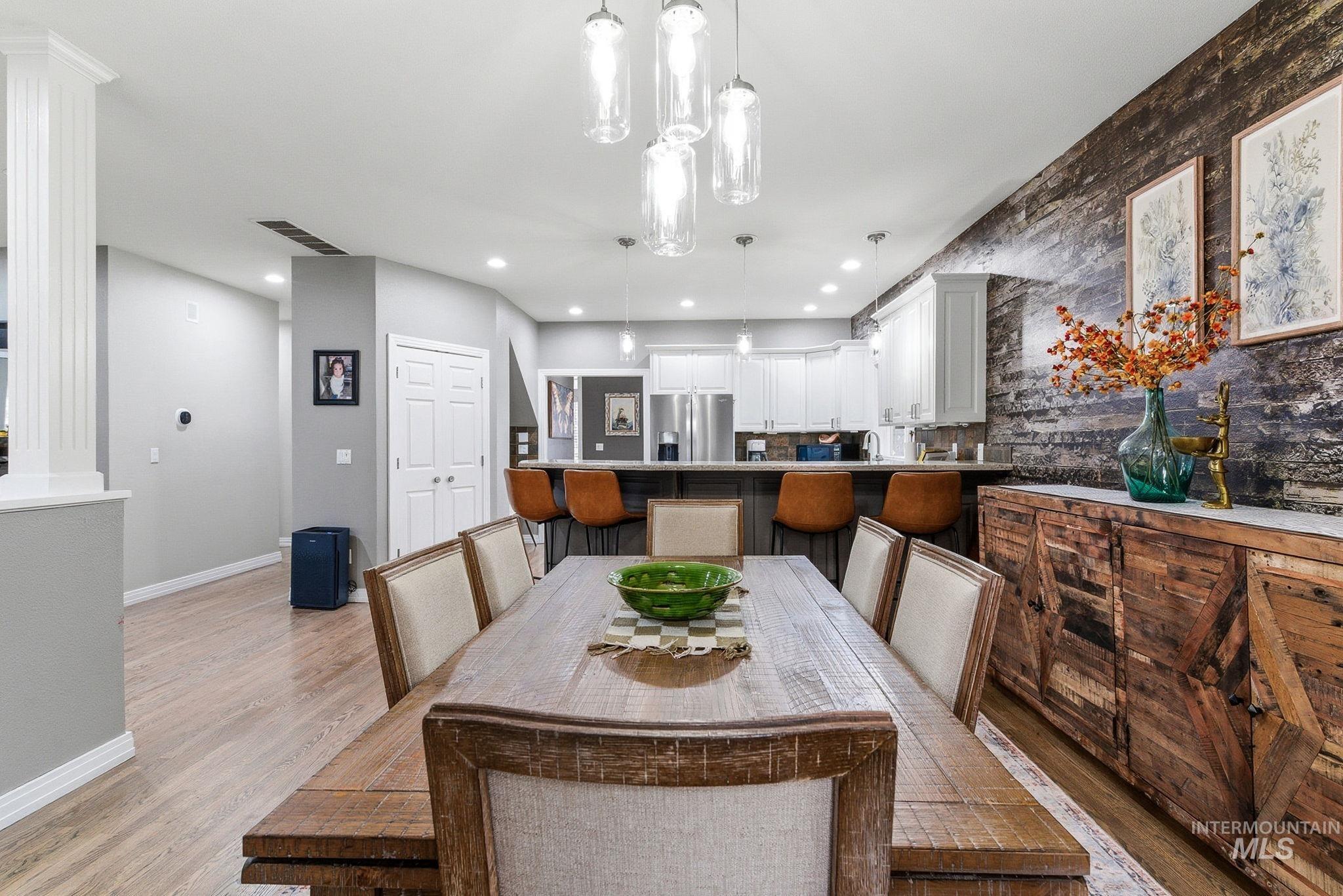 5125 N Riverfront Dr., Garden City, Idaho 83714, 4 Bedrooms, 3 Bathrooms, Residential For Sale, Price $900,000,MLS 98975009