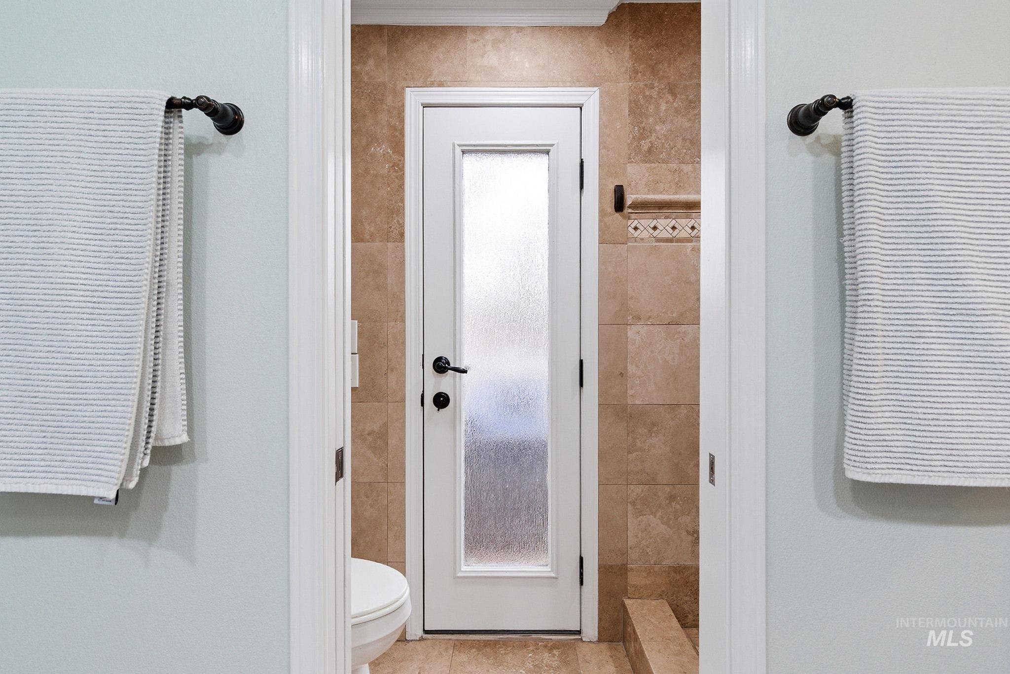 5125 N Riverfront Dr., Garden City, Idaho 83714, 4 Bedrooms, 3 Bathrooms, Residential For Sale, Price $900,000,MLS 98975009