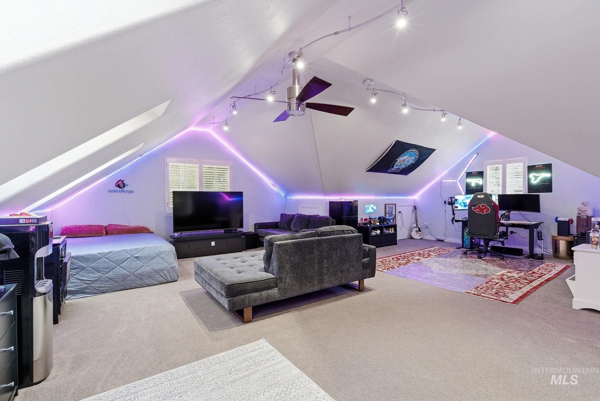 5125 N Riverfront Dr., Garden City, Idaho 83714, 4 Bedrooms, 3 Bathrooms, Residential For Sale, Price $900,000,MLS 98975009