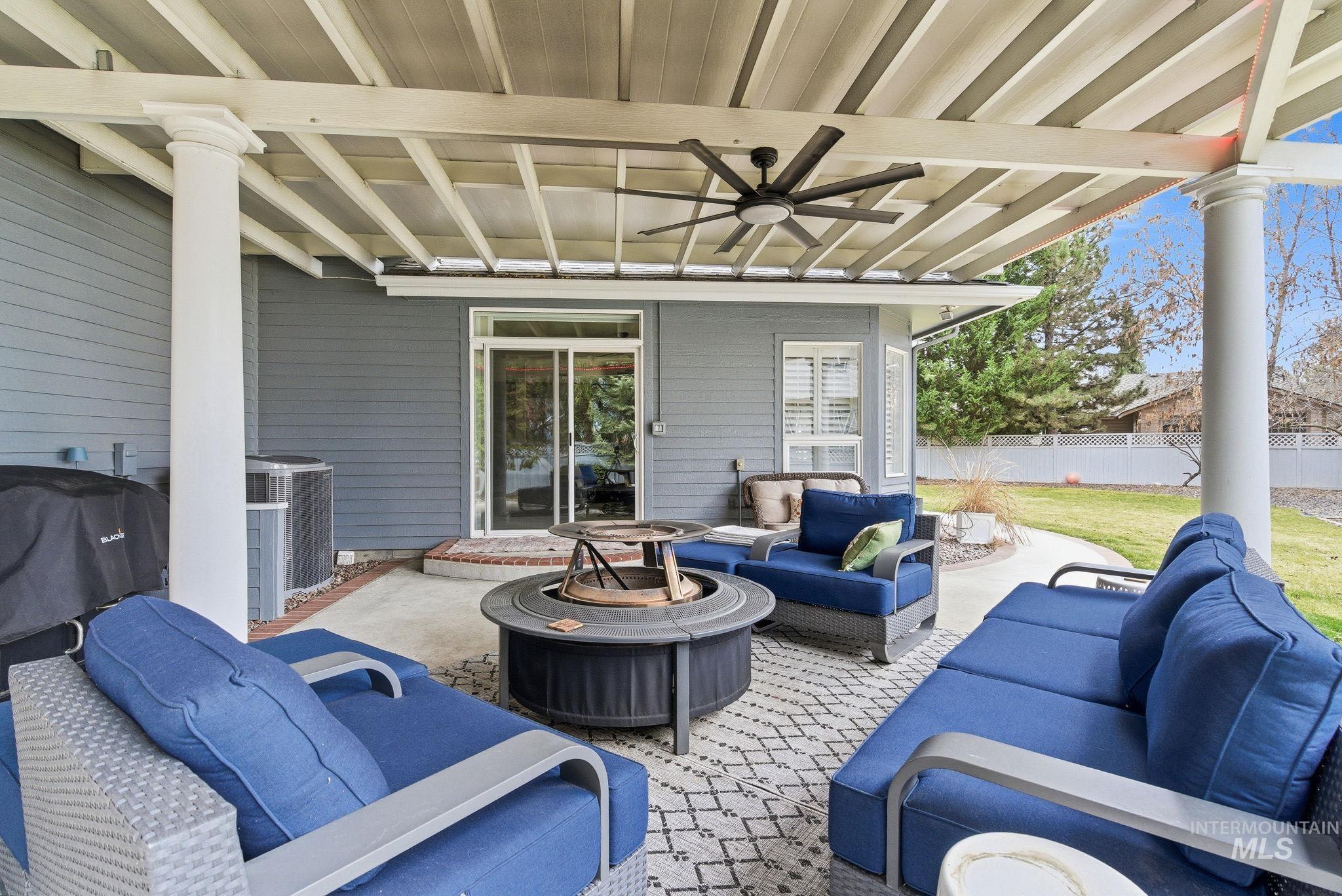 5125 N Riverfront Dr., Garden City, Idaho 83714, 4 Bedrooms, 3 Bathrooms, Residential For Sale, Price $900,000,MLS 98975009