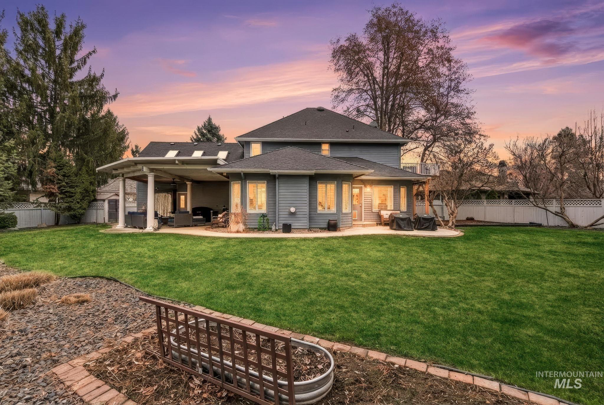 5125 N Riverfront Dr., Garden City, Idaho 83714, 4 Bedrooms, 3 Bathrooms, Residential For Sale, Price $900,000,MLS 98975009