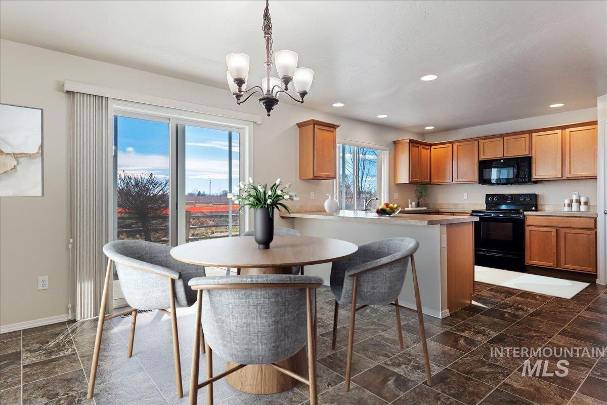 1555 Condor Drive, Middleton, Idaho 83644, 5 Bedrooms, 2.5 Bathrooms, Residential For Sale, Price $550,000,MLS 98975010