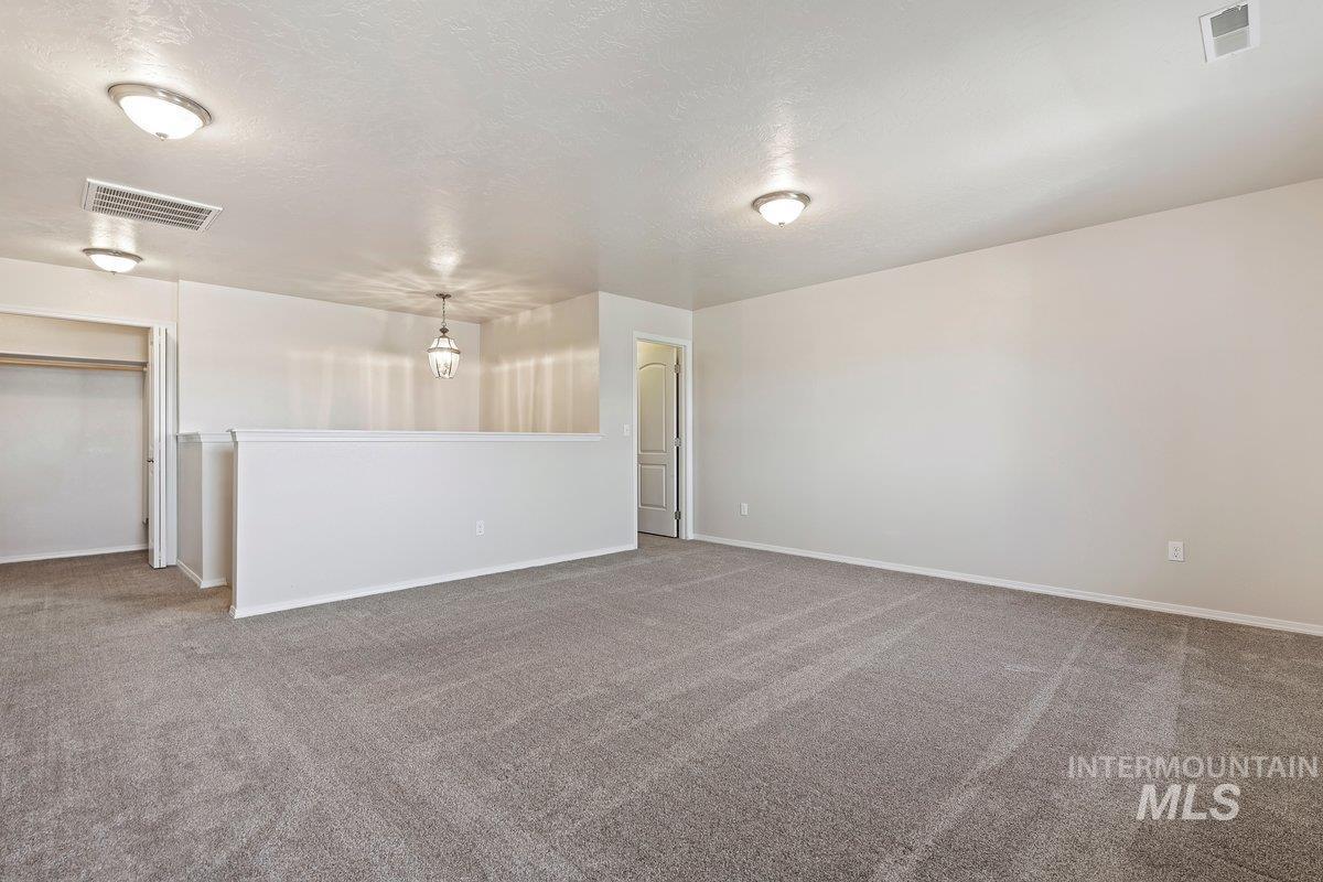 1555 Condor Drive, Middleton, Idaho 83644, 5 Bedrooms, 2.5 Bathrooms, Residential For Sale, Price $550,000,MLS 98975010