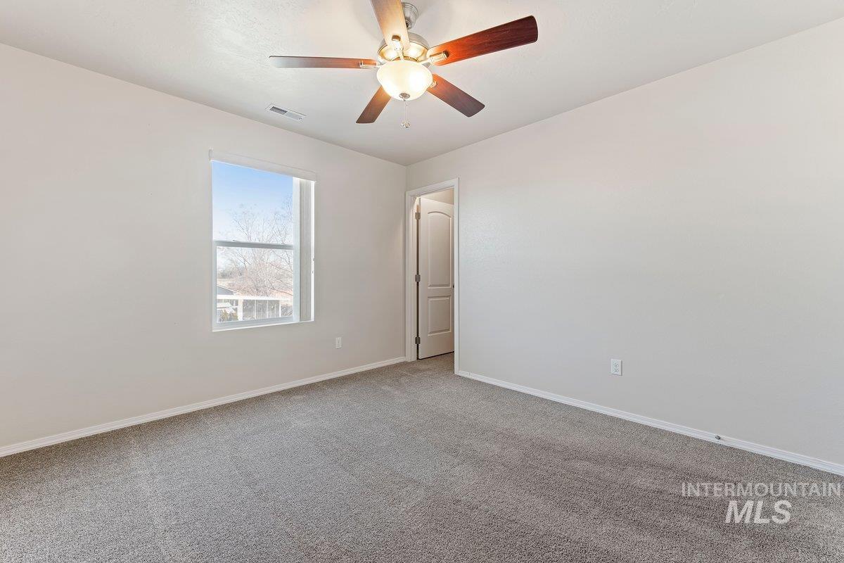 1555 Condor Drive, Middleton, Idaho 83644, 5 Bedrooms, 2.5 Bathrooms, Residential For Sale, Price $550,000, 98975010