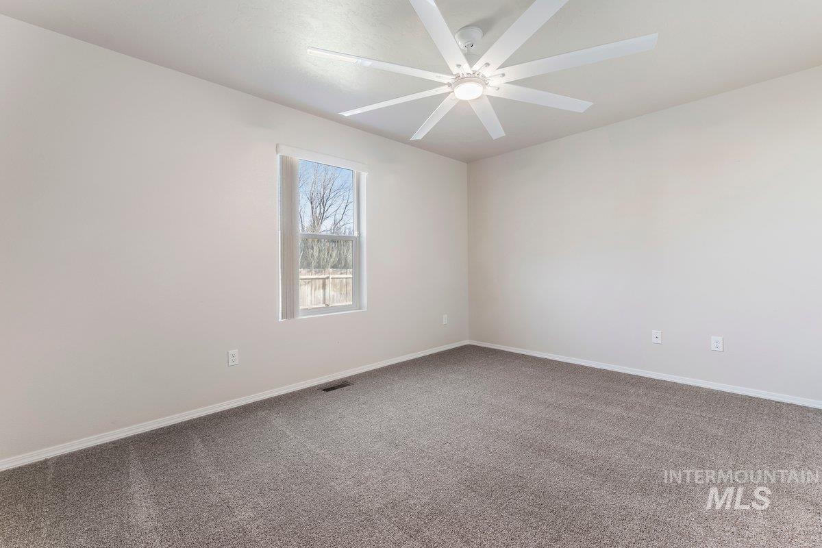 1555 Condor Drive, Middleton, Idaho 83644, 5 Bedrooms, 2.5 Bathrooms, Residential For Sale, Price $550,000, 98975010